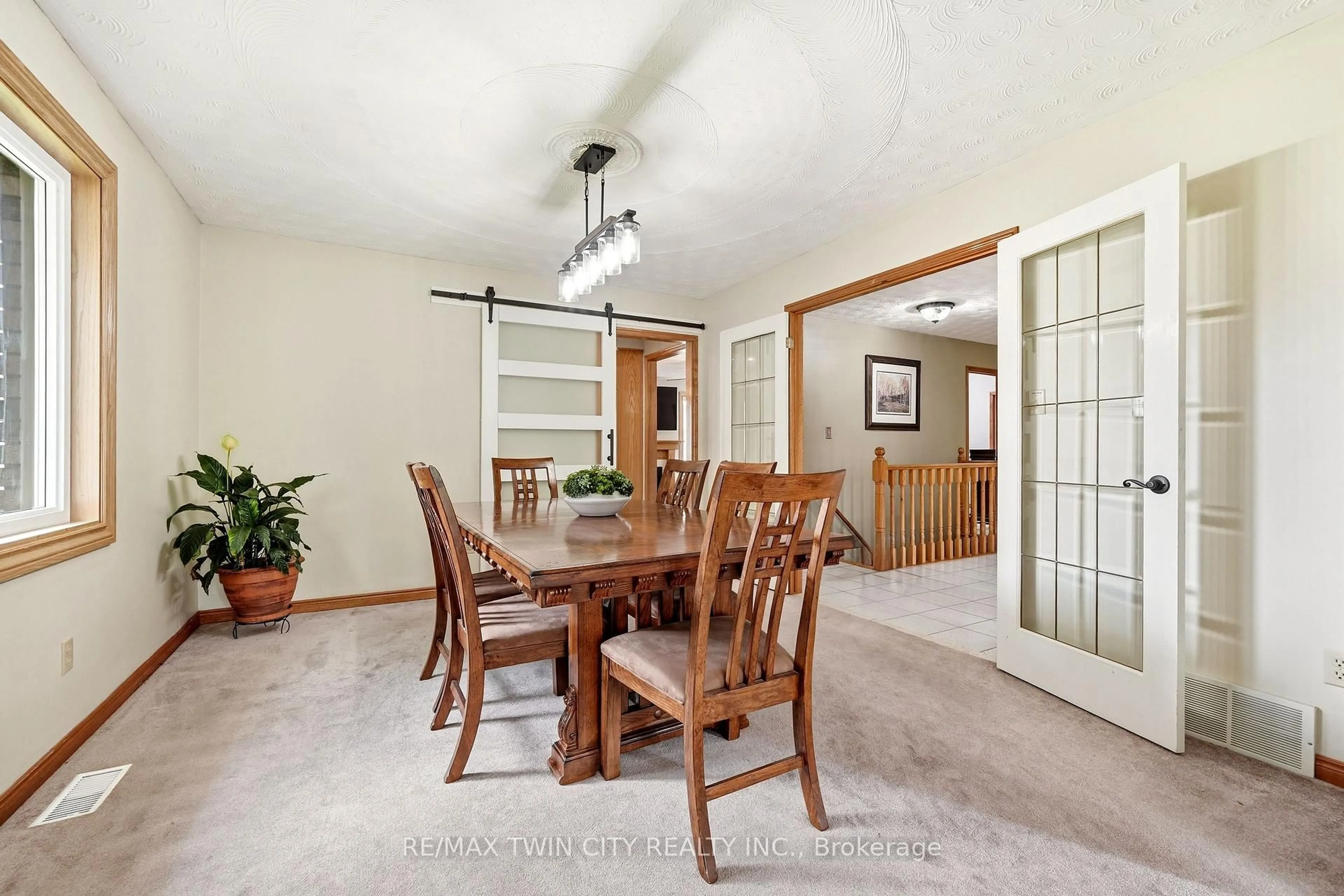 Dining room, unknown for 44 Blackfriar Lane, Brantford Ontario N3R 7L3