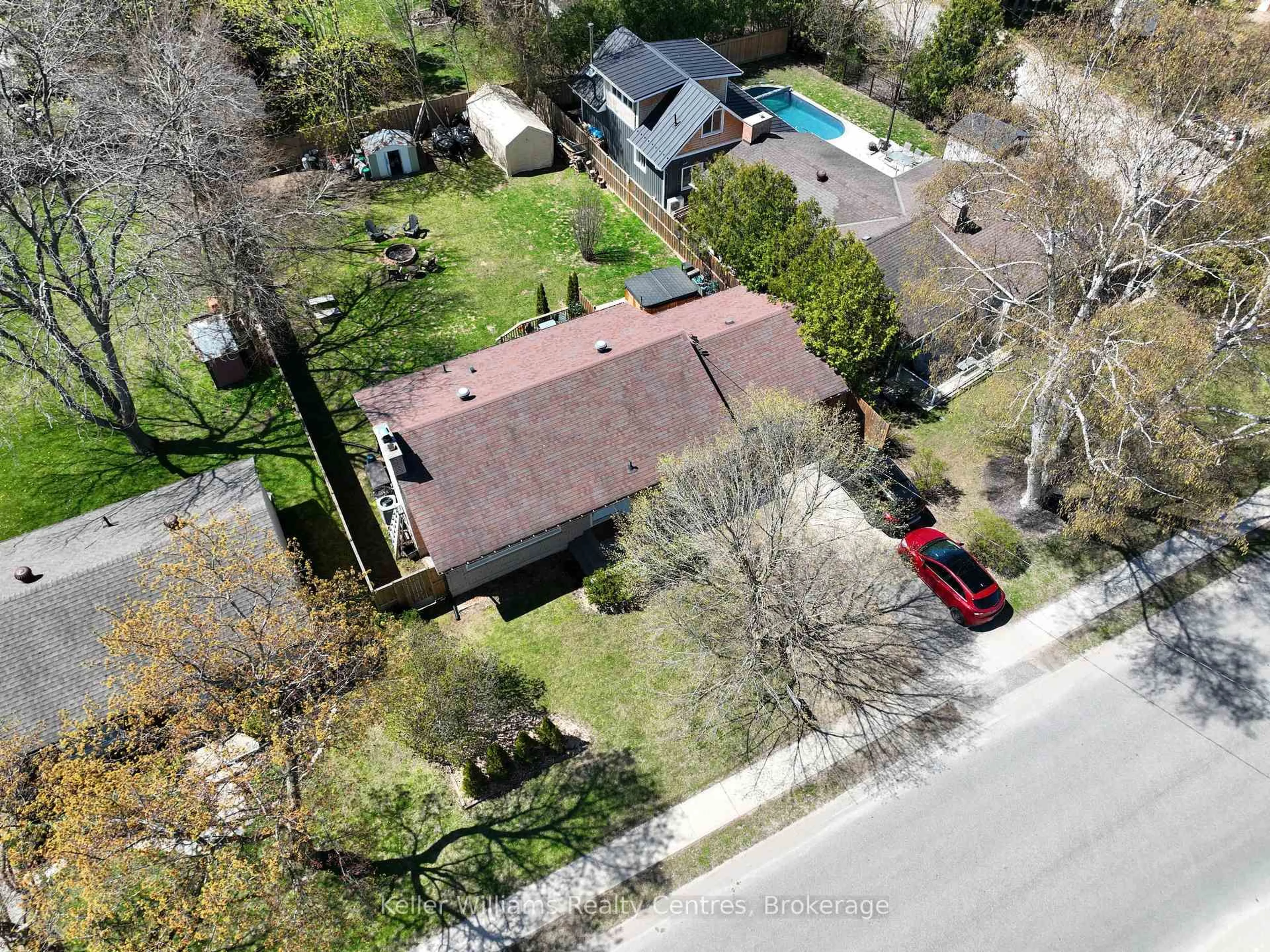 A pic from outside/outdoor area/front of a property/back of a property/a pic from drone, street for 458 Market St, Saugeen Shores Ontario N0H 2C2