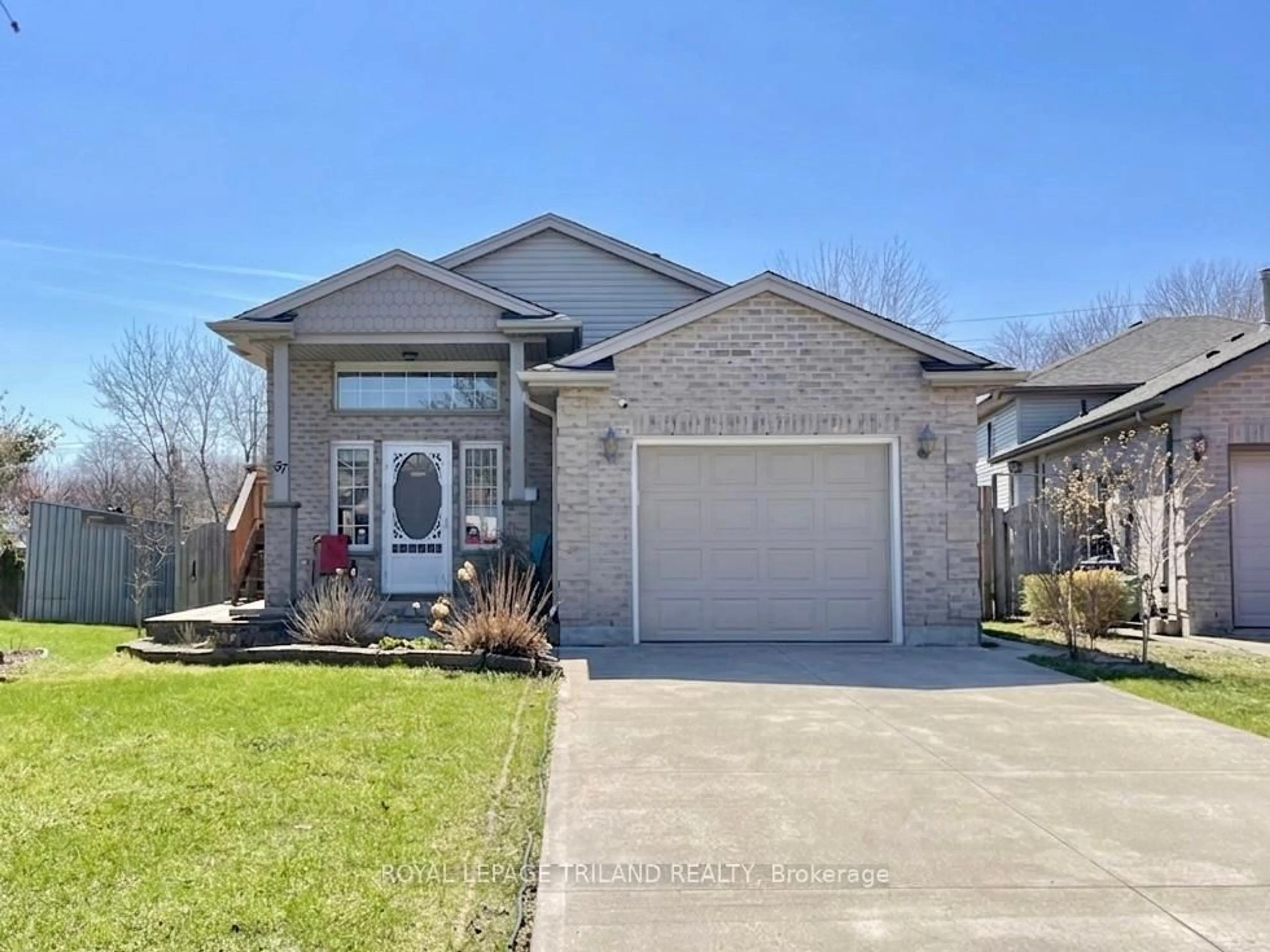 Home with brick exterior material, street for 57 SIMMS Crt, London South Ontario N5Z 5E7