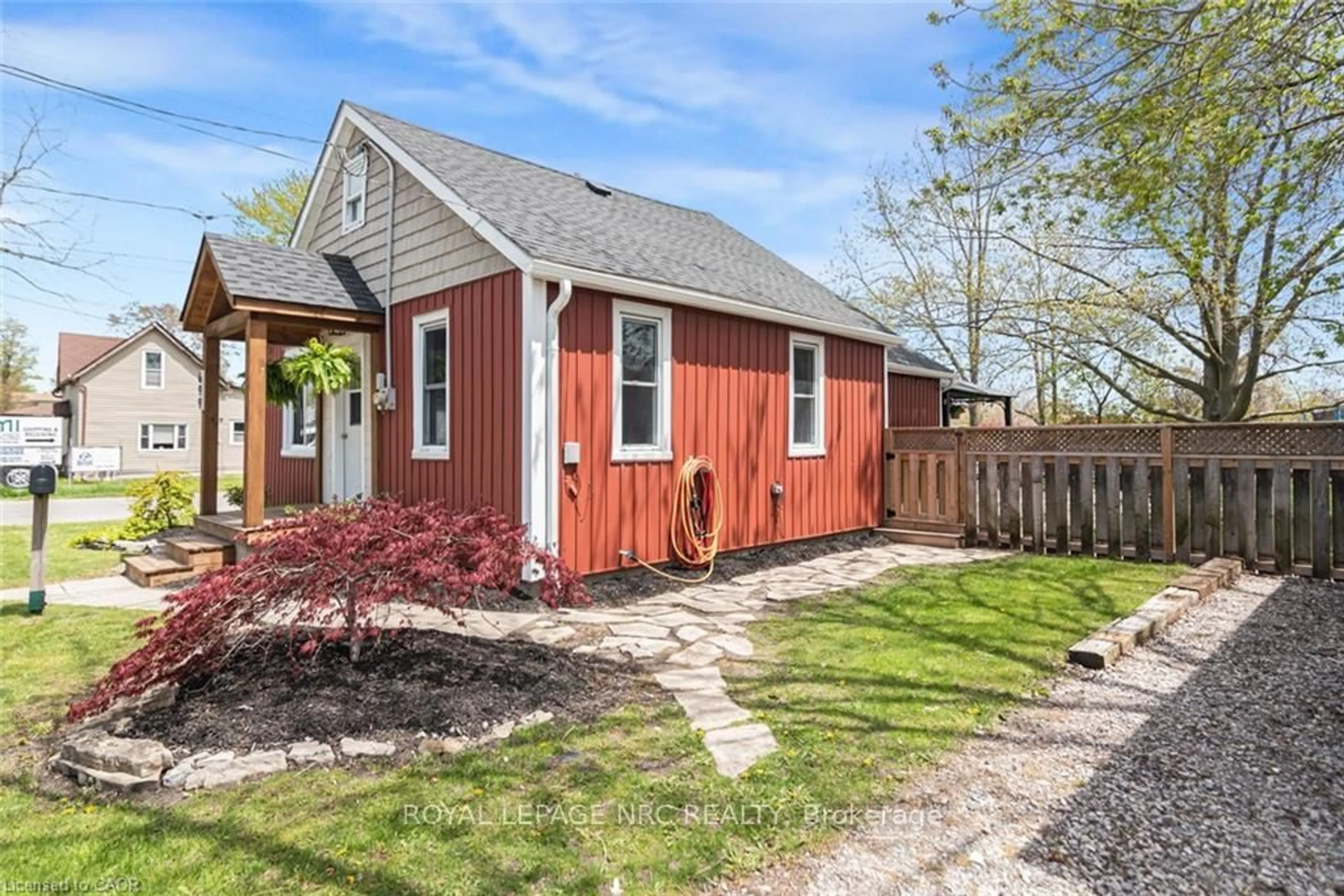 Shed for 699 Tamarac St, Haldimand Ontario N1A 2E2