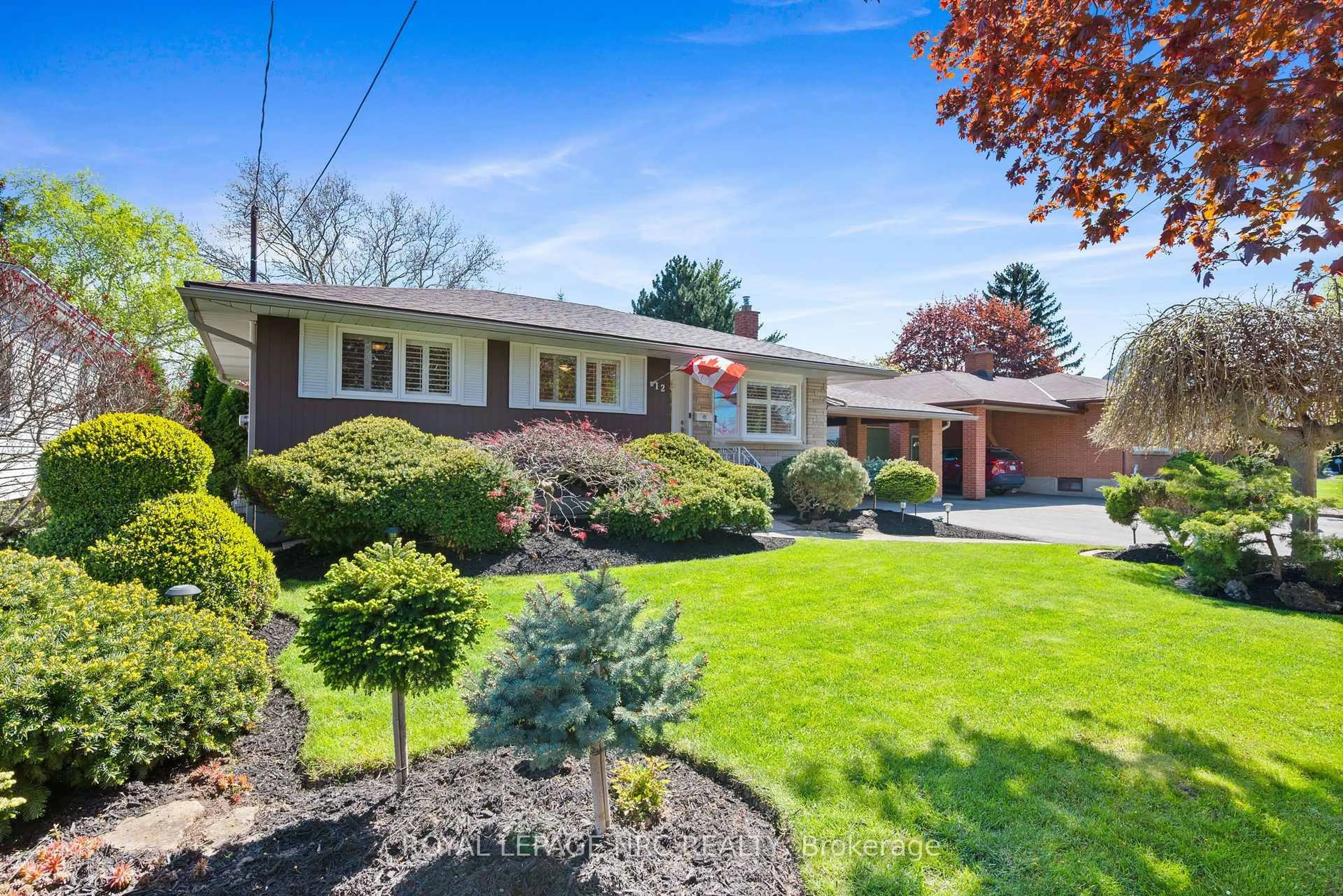 Home with brick exterior material, street for 12 Glenview Ave, St. Catharines Ontario L2N 2Z6