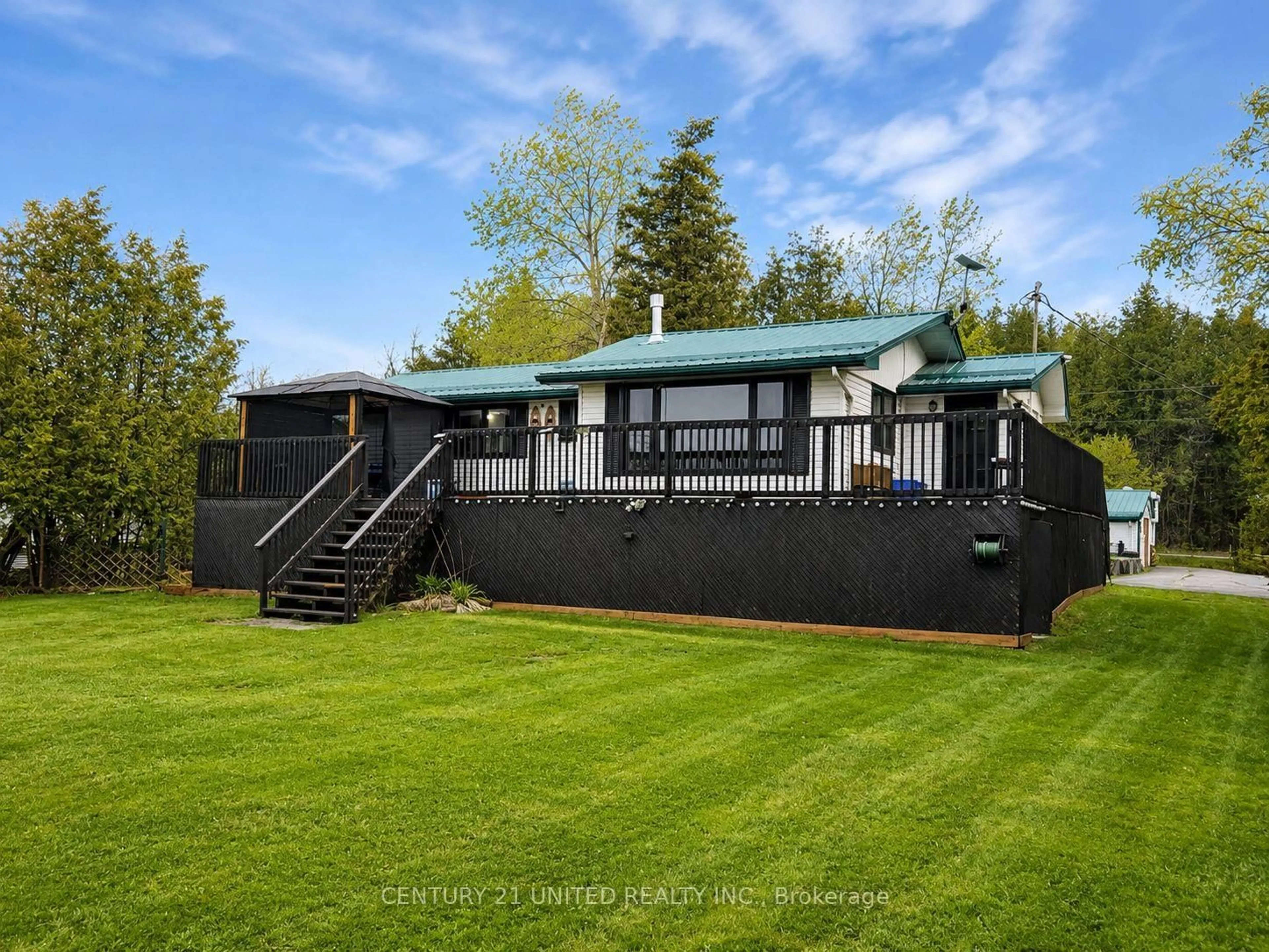 A pic from outside/outdoor area/front of a property/back of a property/a pic from drone, unknown for 16 Evergreen St, Kawartha Lakes Ontario K0L 2W0