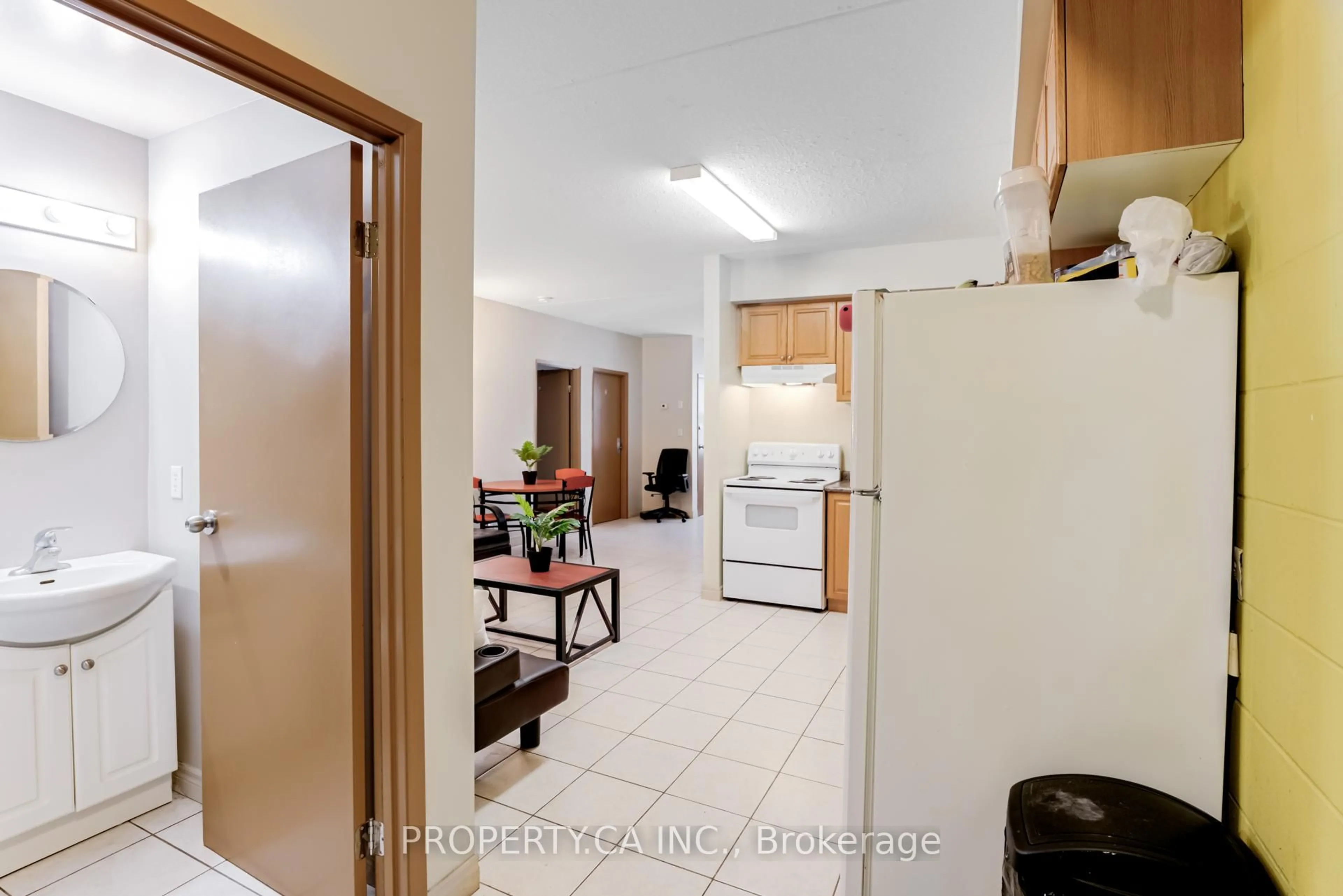Unknown for 253 Lester St #204, Waterloo Ontario N2L 3W6