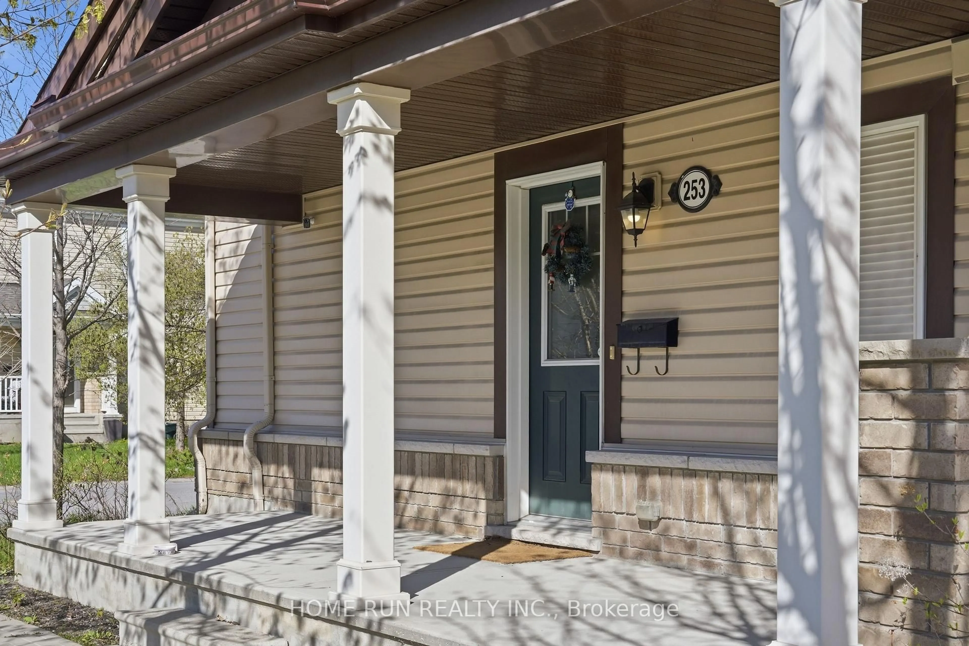 Unknown for 253 Cayman Rd, Ottawa Ontario K2S 0N7