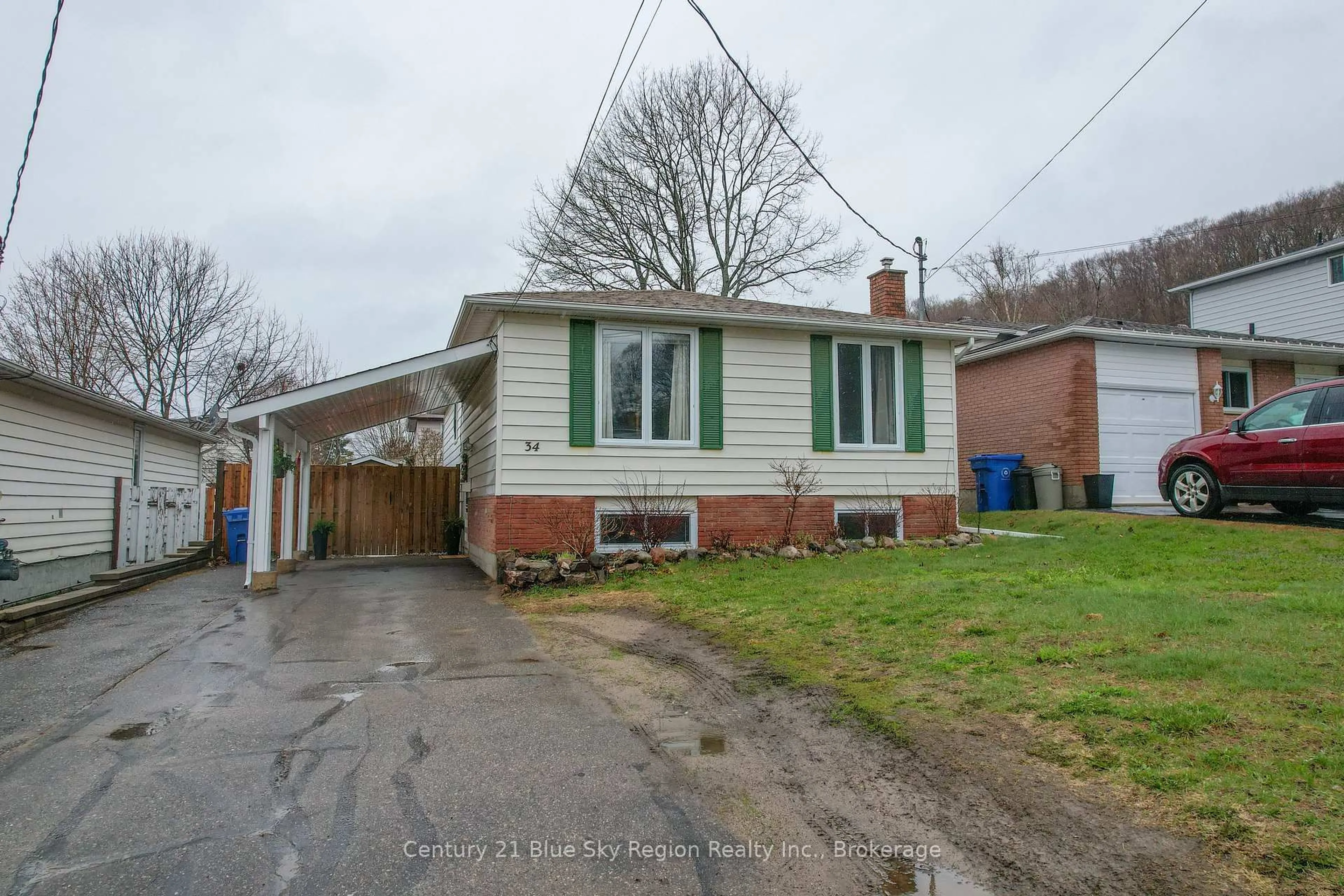 Unknown for 34 Belleview Cres, North Bay Ontario P1B 8V4