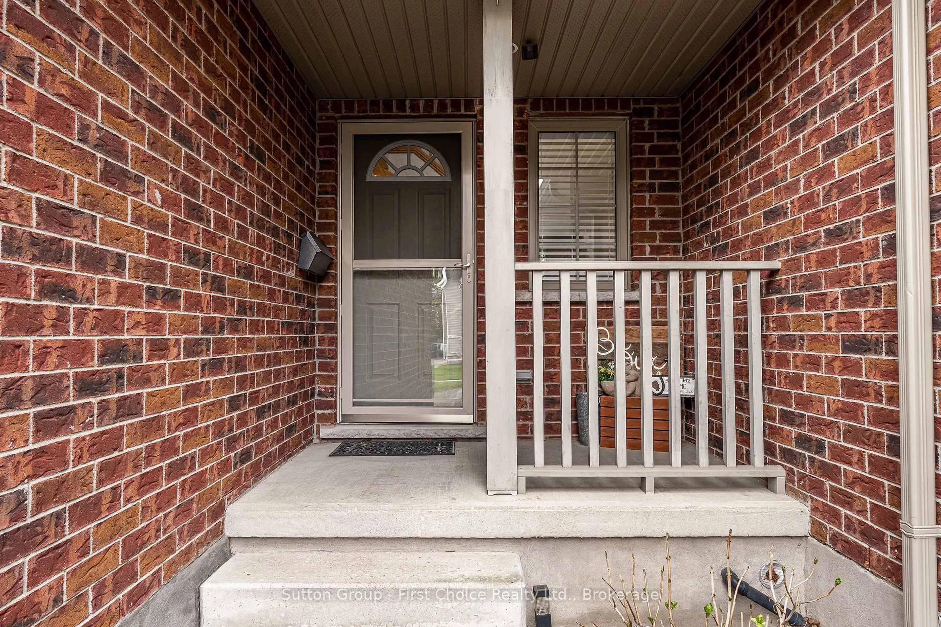 Unknown for 351 Brunswick St, Stratford Ontario N5A 3N1