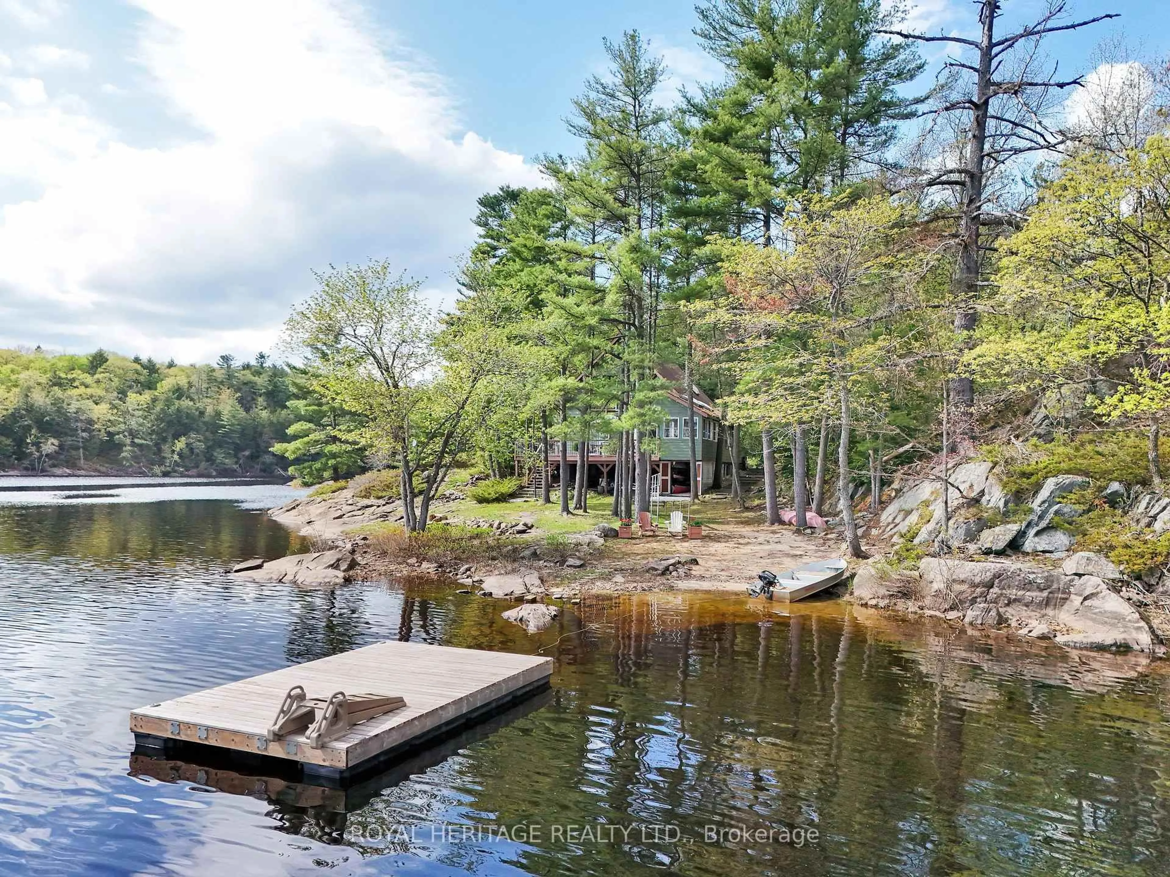 Patio, water/lake/river/ocean view for 1346 Wahta #2 Rd, Georgian Bay Ontario P0C 1A0