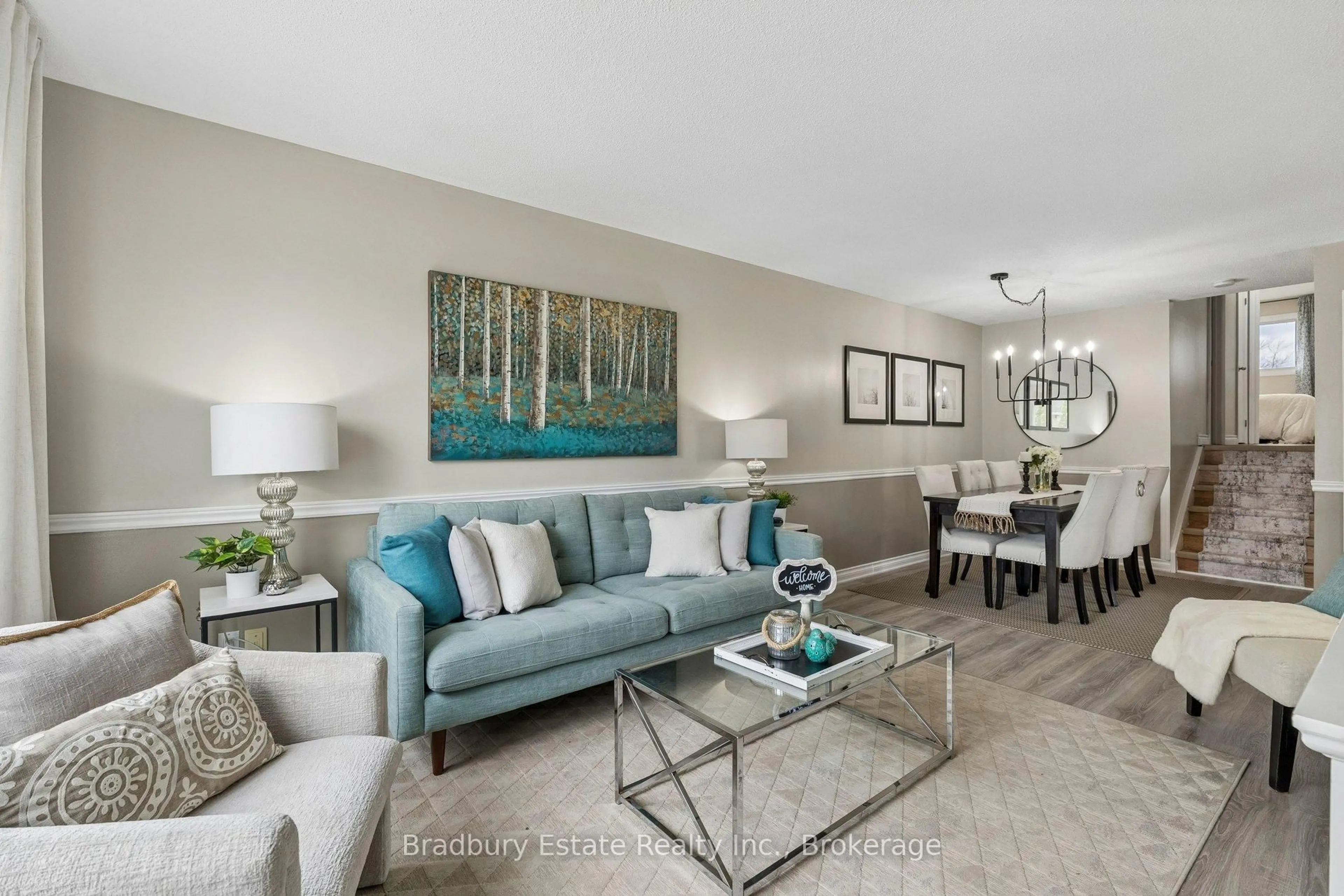 Living room with furniture, unknown for 31 Mayfair Dr, Welland Ontario L3C 7A2