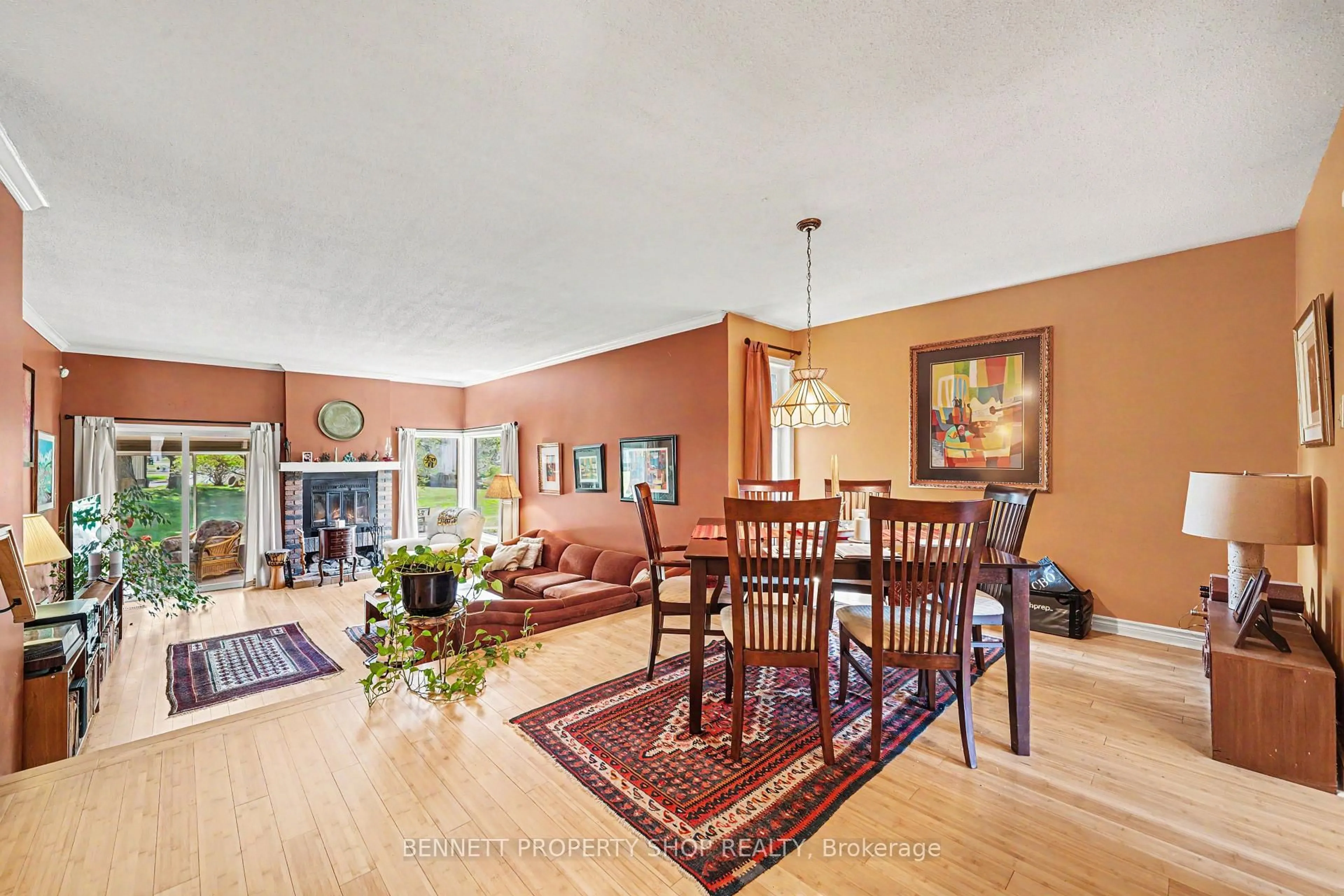 Unknown for 12 Laurel Valley Crt, Ottawa Ontario K2S 1B9