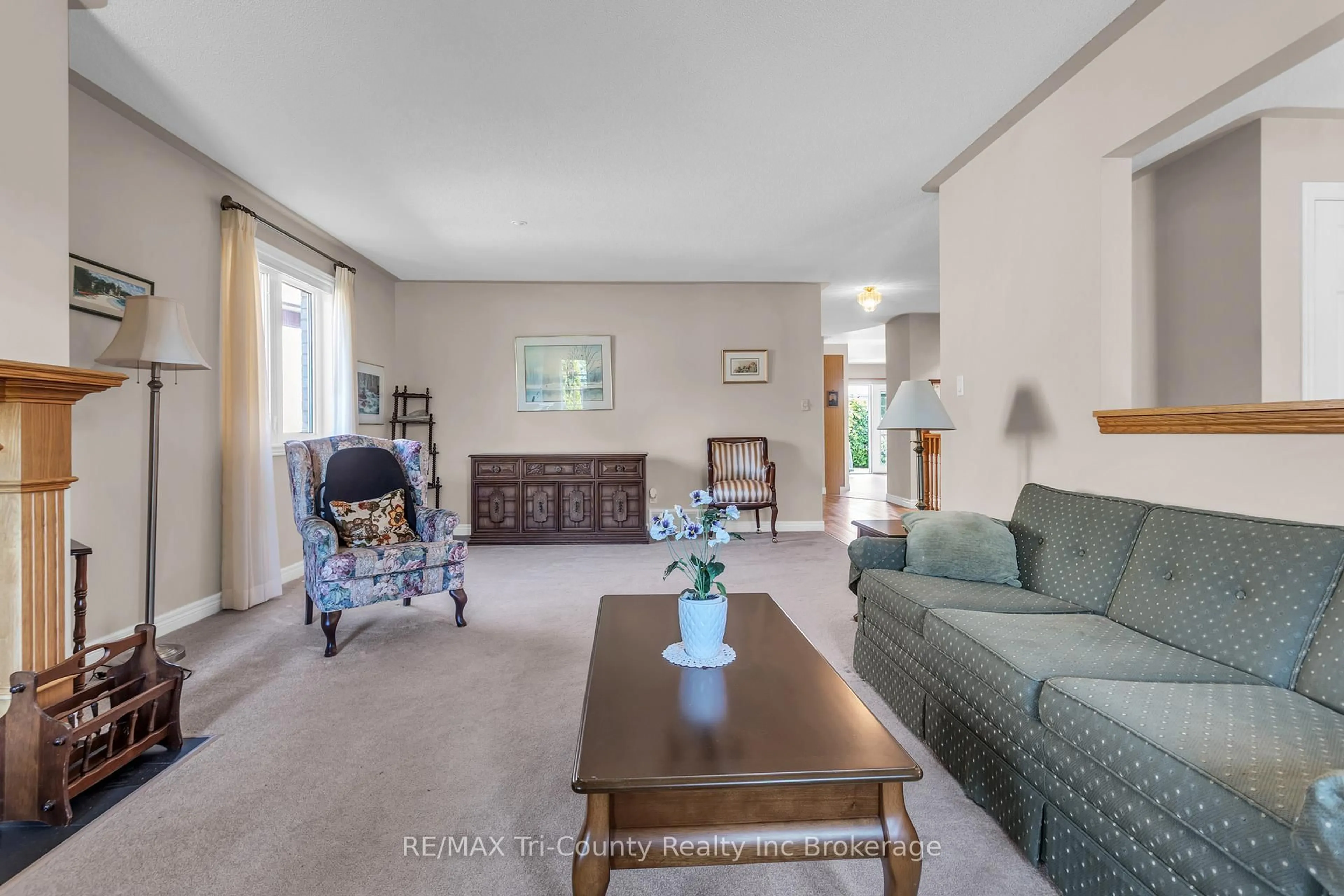 Living room with furniture, unknown for 210 Baldwin St, Tillsonburg Ontario N4G 5W3