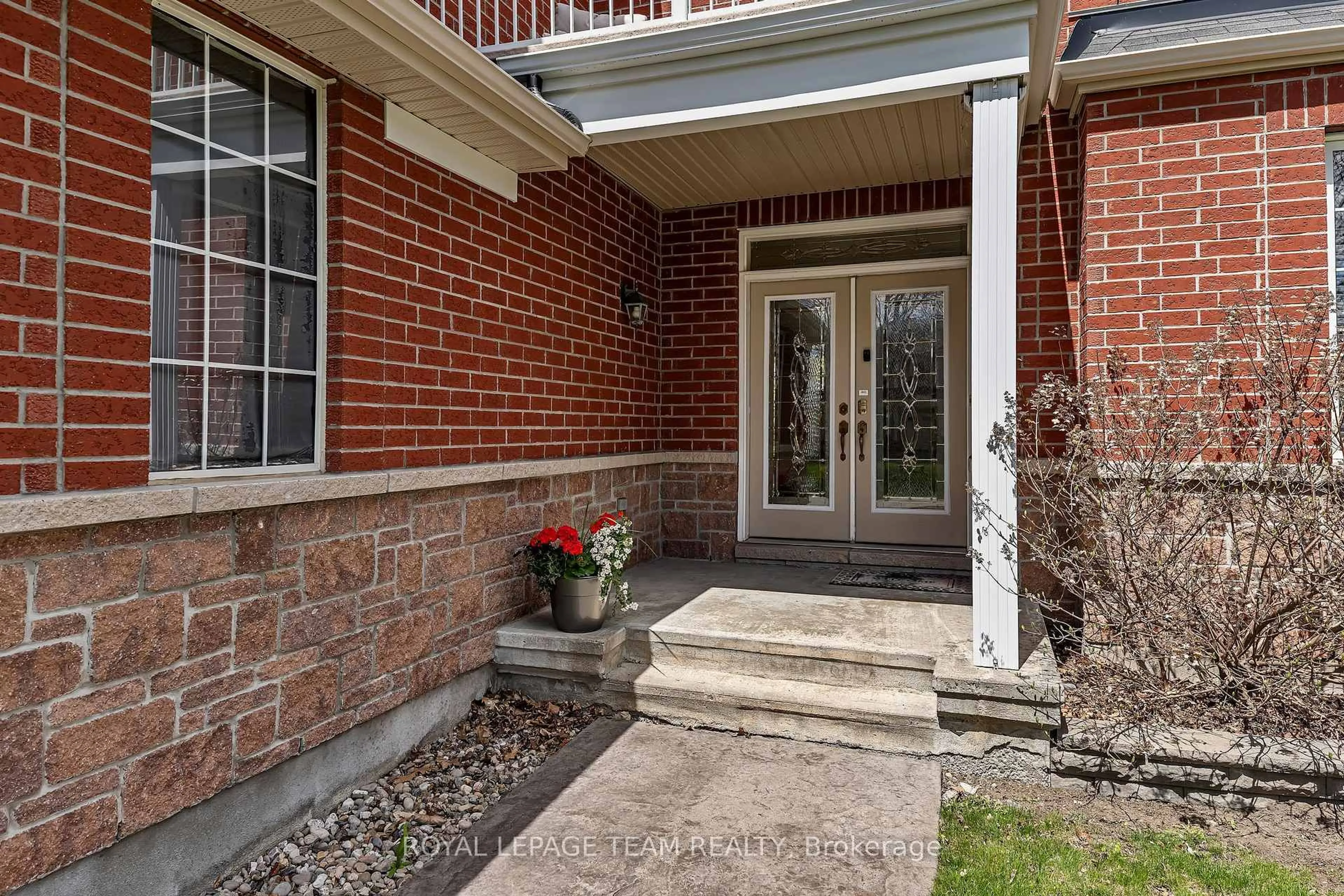 Home with brick exterior material, street for 6918 Mary Anne Dr, Greely Ontario K4P 0C1