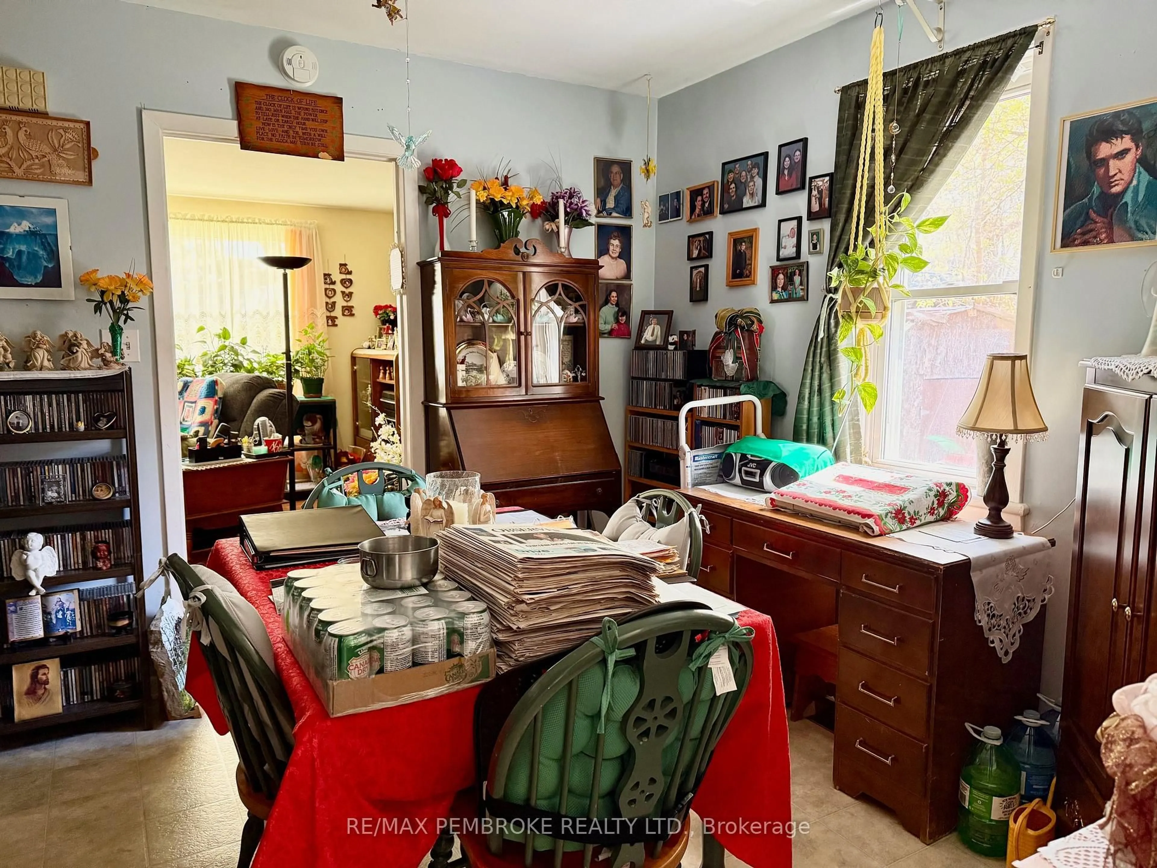 Unknown for 153 Cecelia St, Pembroke Ontario K8A 1R7