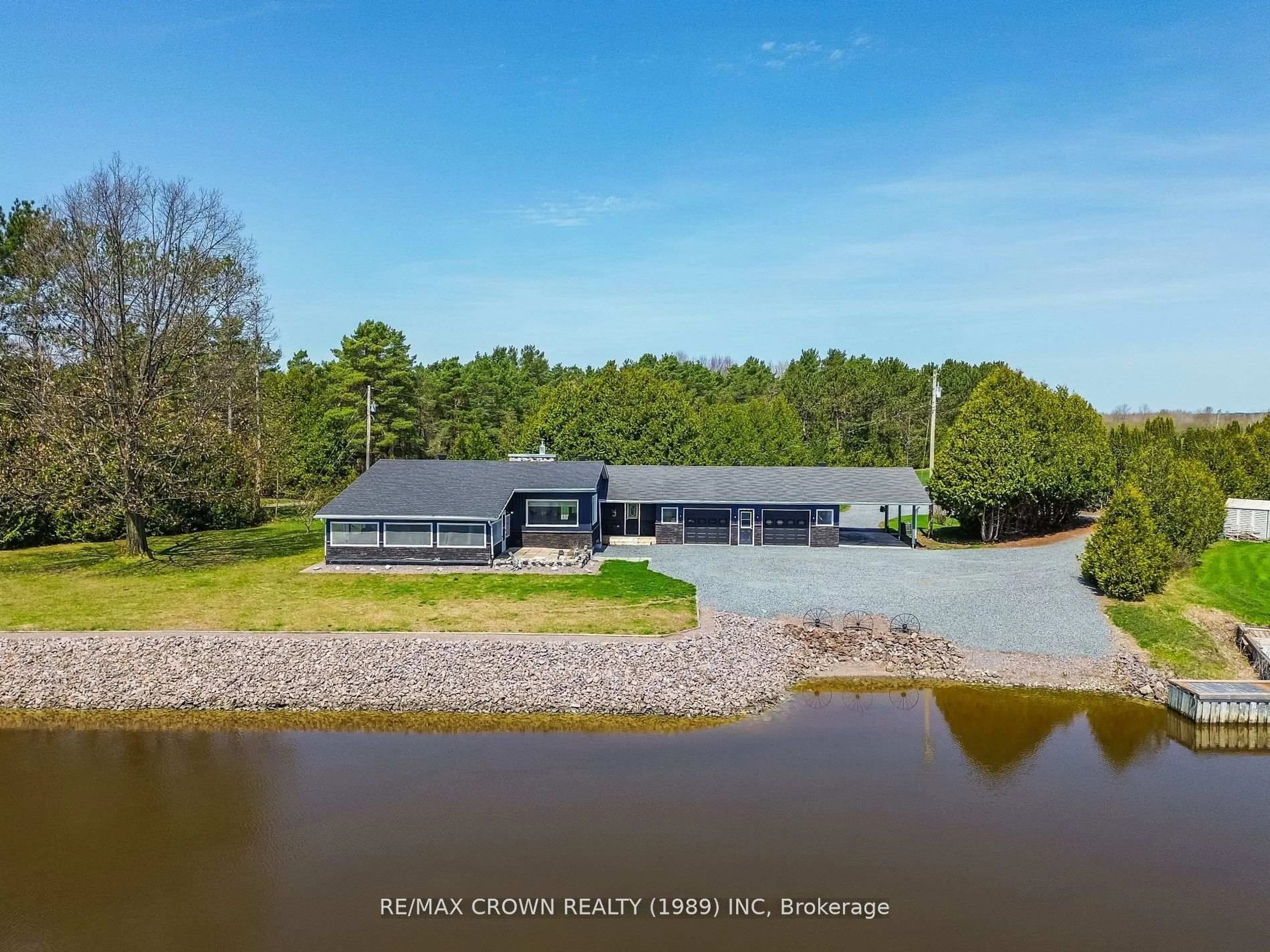 A pic from outside/outdoor area/front of a property/back of a property/a pic from drone, water/lake/river/ocean view for 790 Lalande Rd, West Nipissing Ontario P2B 2V4