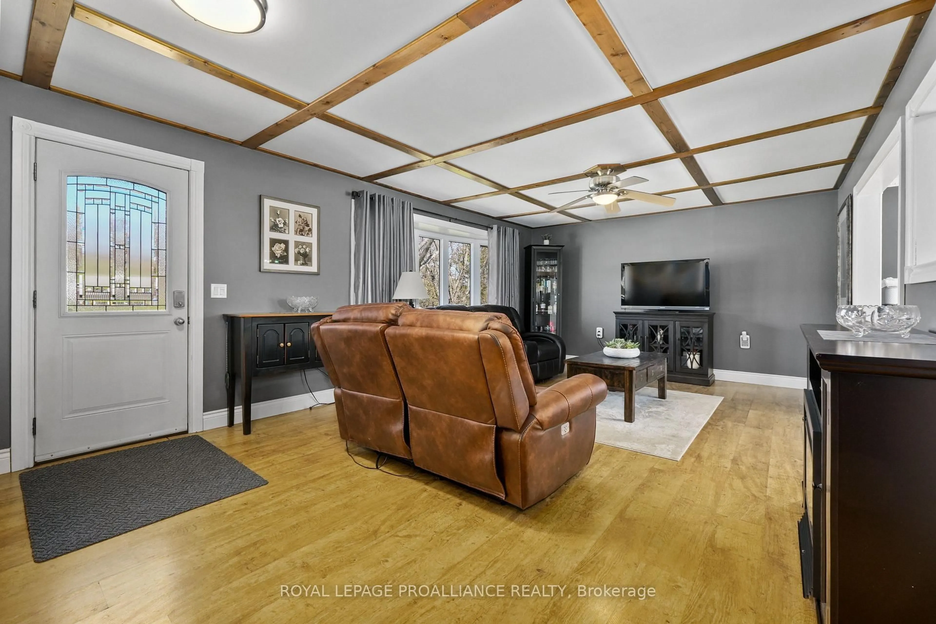 Living room with furniture, unknown for 7755 County 45 Rd, Alnwick/Haldimand Ontario K0K 2X0