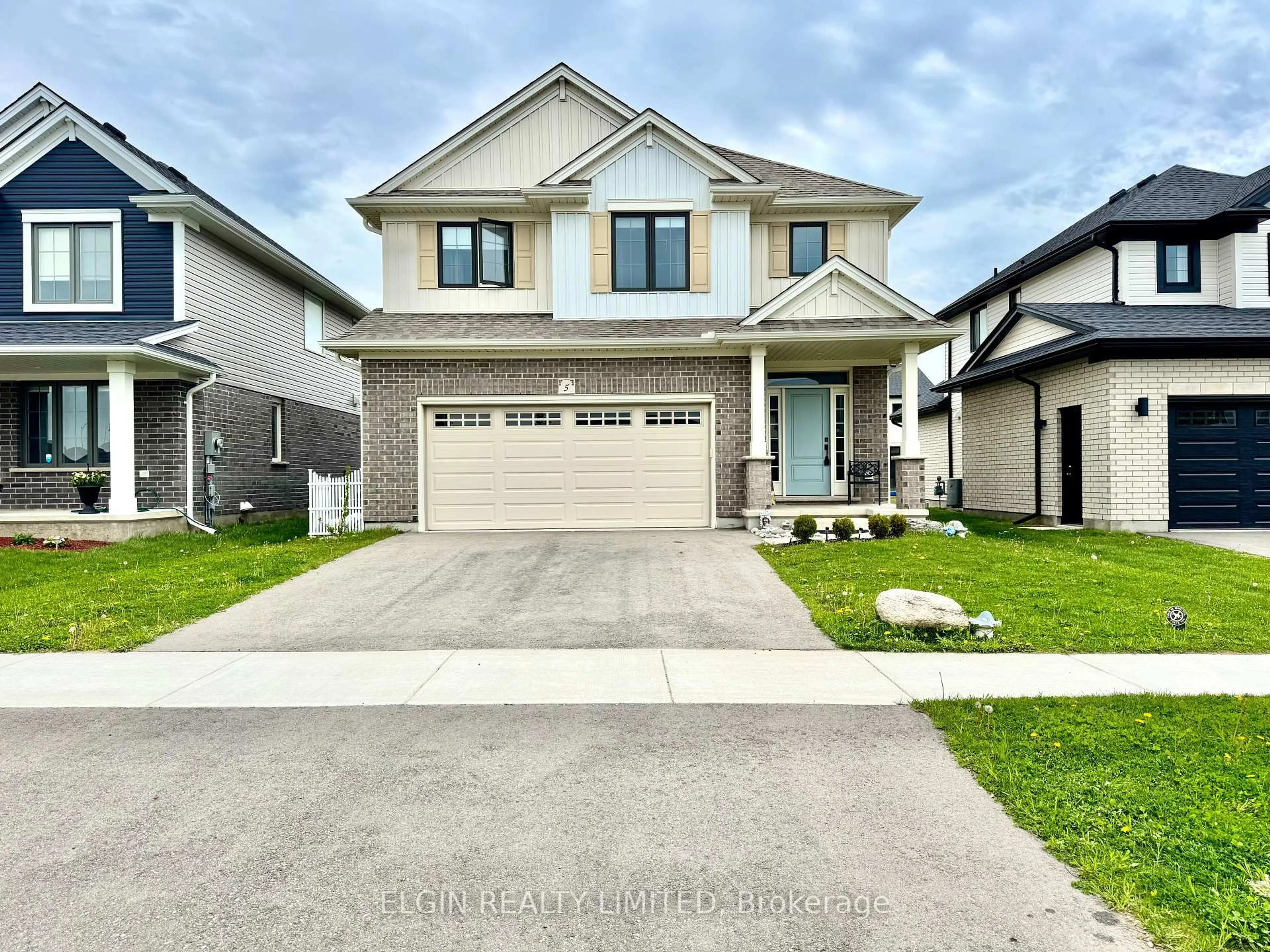 Home with brick exterior material, street for 5 Dunning Way, St. Thomas Ontario N5R 0P7