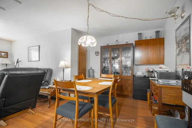 714 Lacroix Bay Rd, Westmeath 4