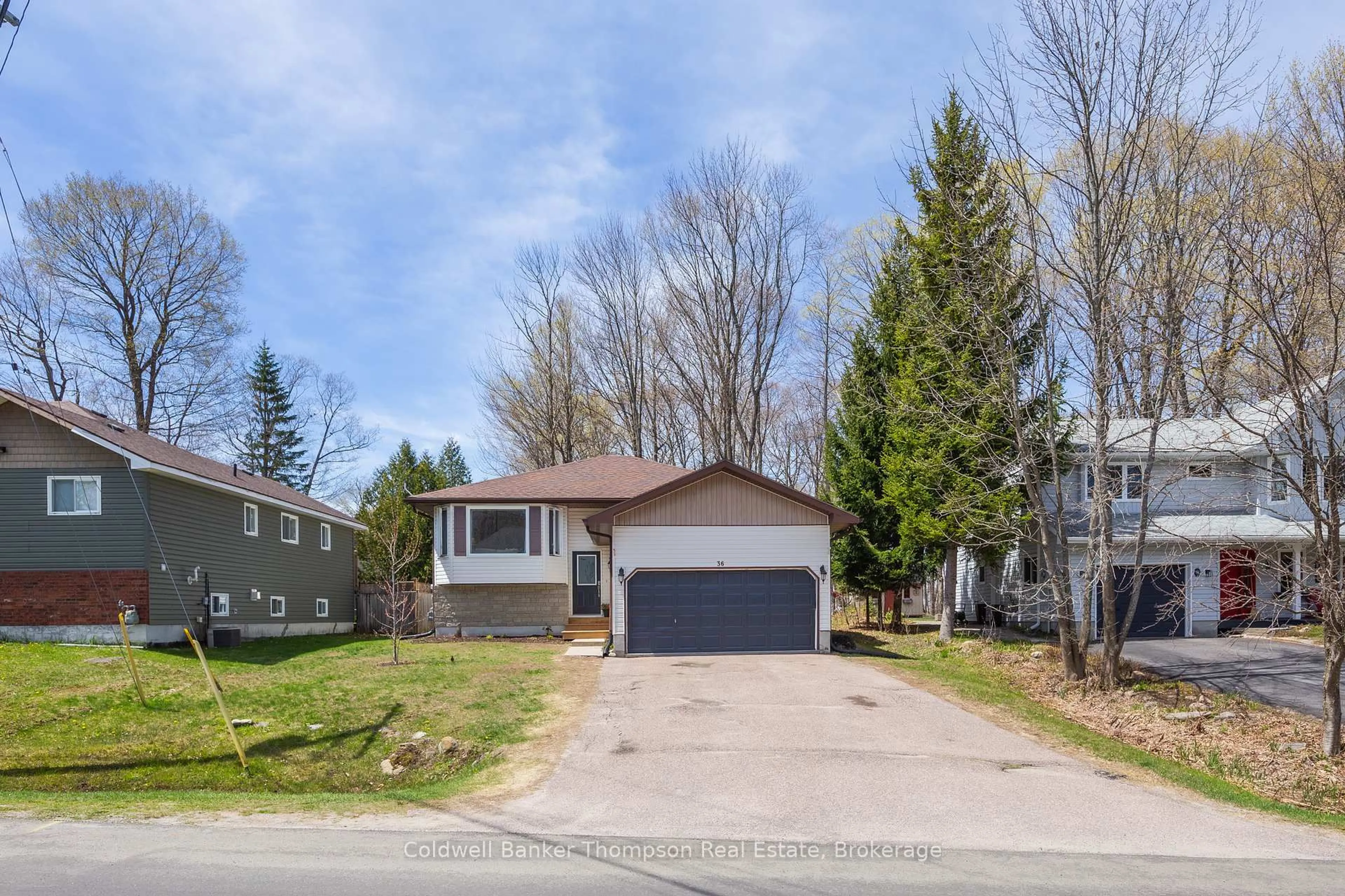 Unknown for 36 Southdale Dr, Huntsville Ontario P1H 1P7