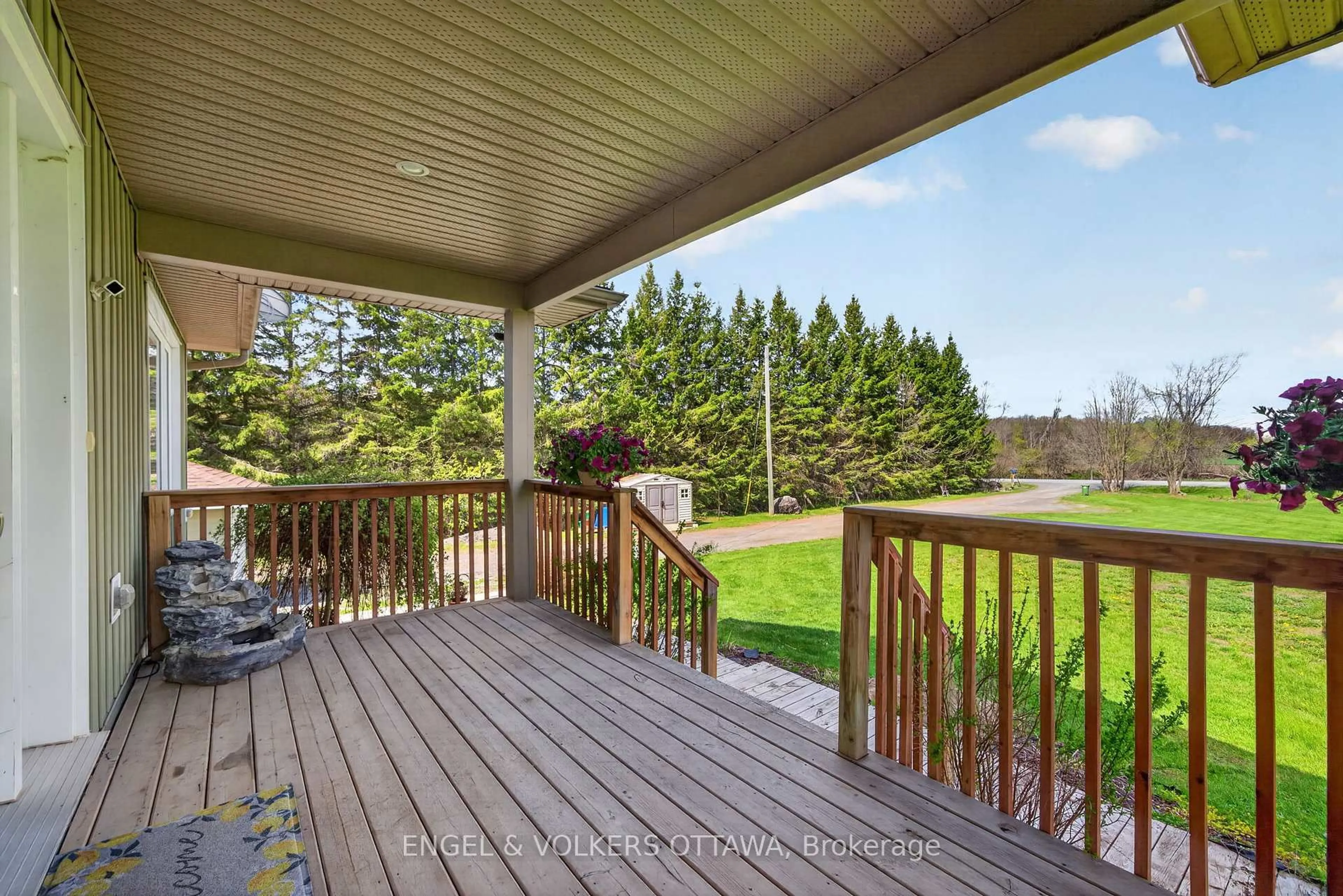 Patio, forest/trees view for 6042 Dobson Lane, Richmond Ontario K0A 2Z0