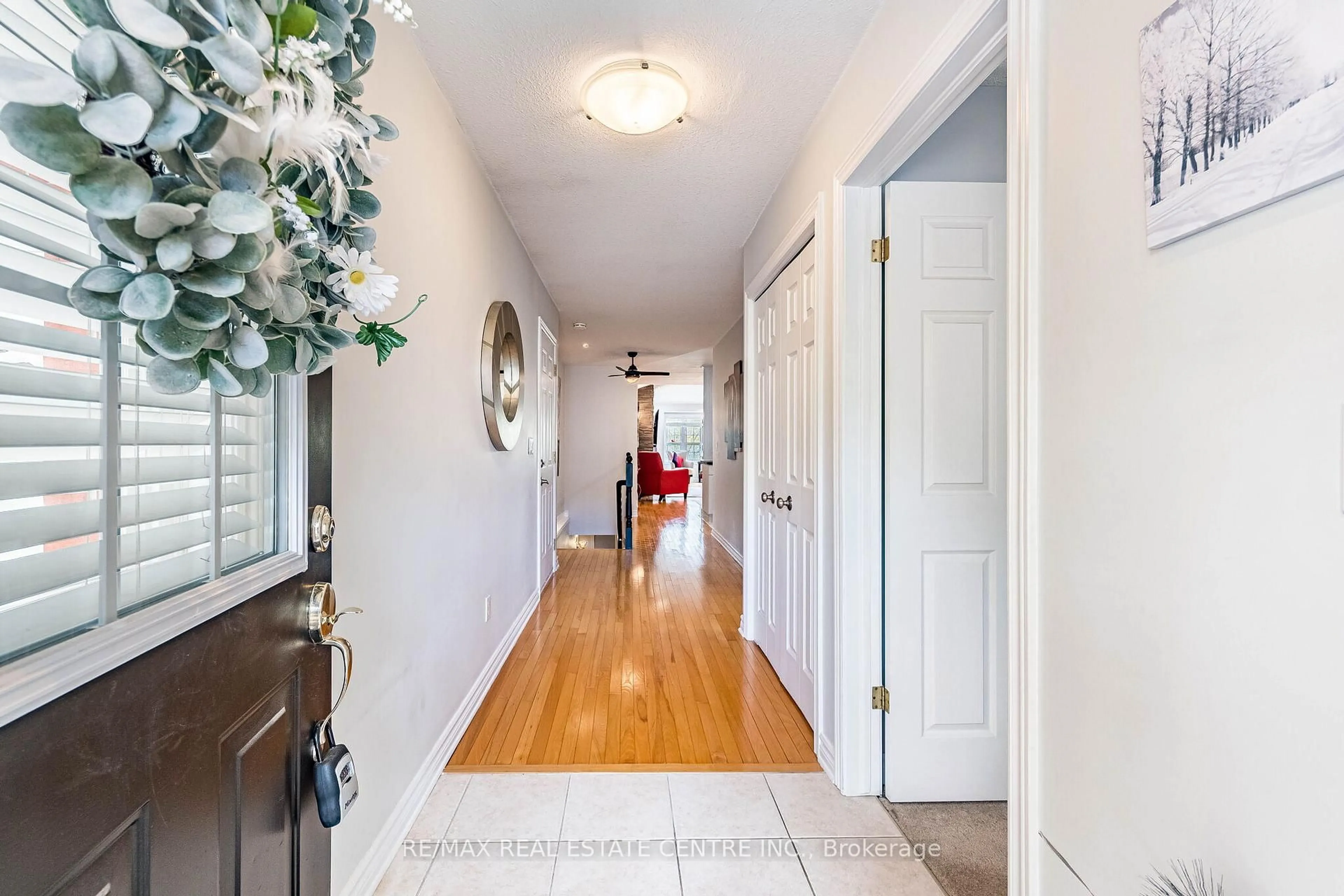 Indoor entryway for 1448 Niagara Stone Rd #5, Niagara-on-the-Lake Ontario L0S 1J0