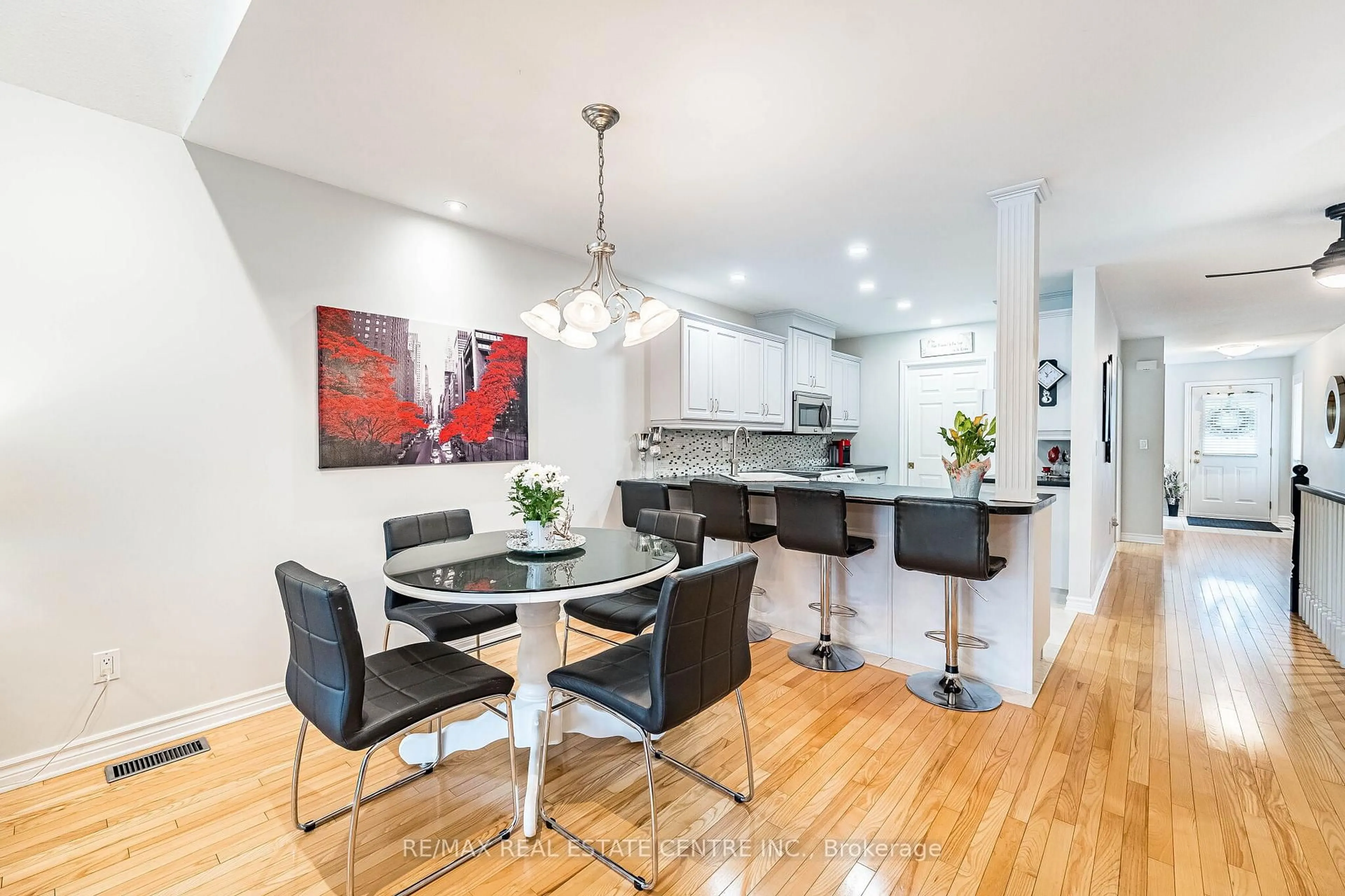 Contemporary kitchen, unknown for 1448 Niagara Stone Rd #5, Niagara-on-the-Lake Ontario L0S 1J0