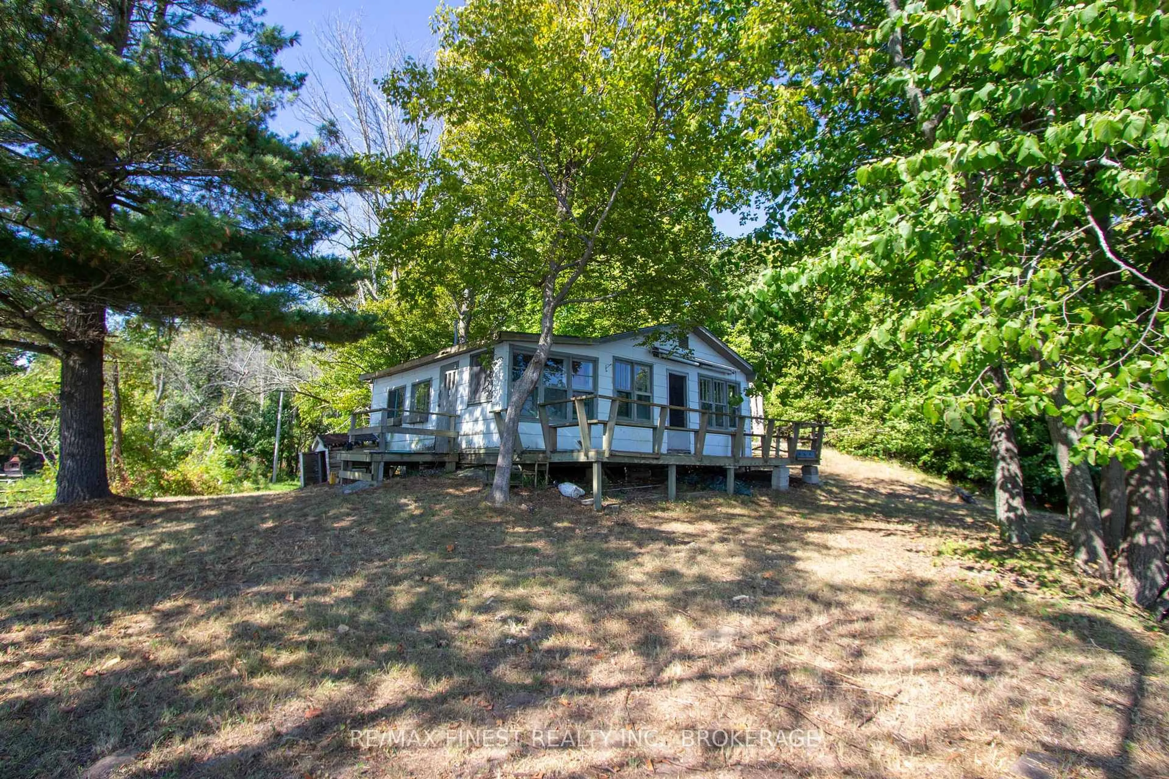 Unknown for 4049 Hiawatha Lane, Battersea Ontario K0H 1H0
