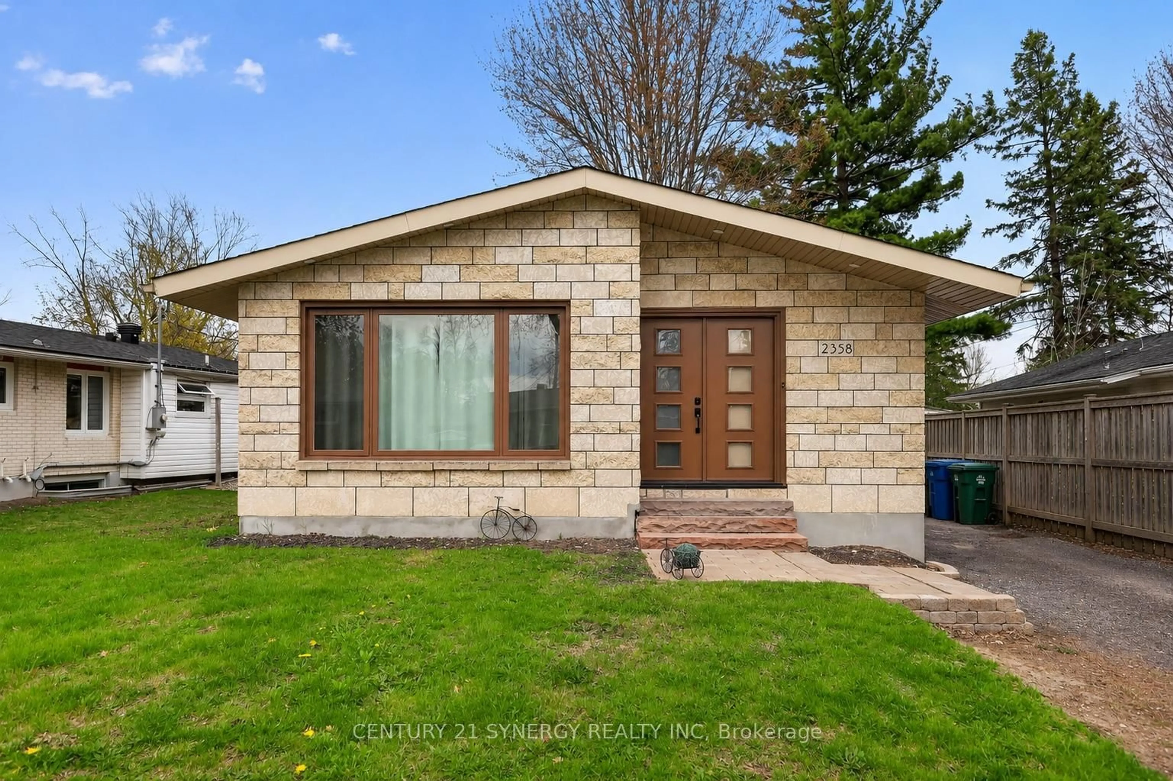 Home with brick exterior material, street for 2358 Joliffe St, Ottawa Ontario K1G 1H2