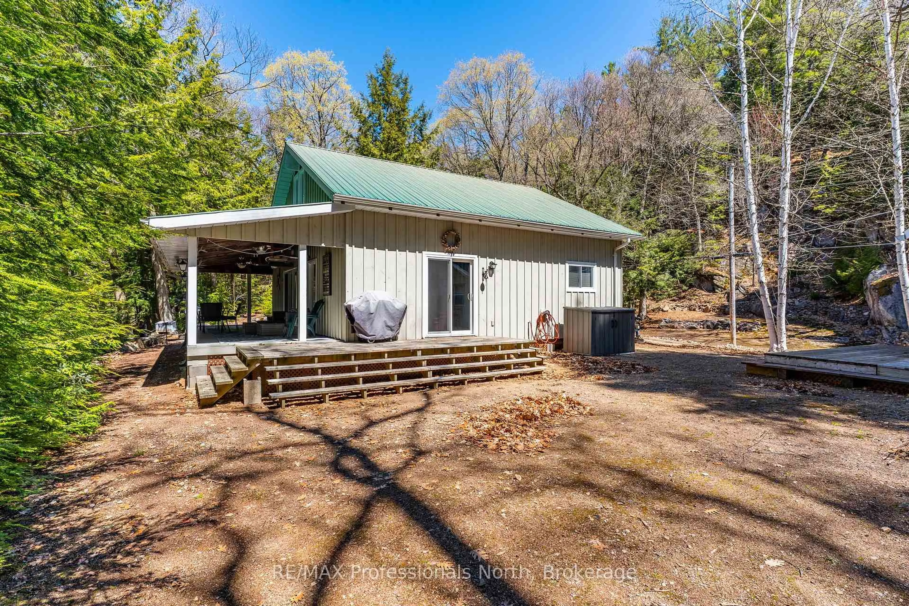 A pic from outside/outdoor area/front of a property/back of a property/a pic from drone, unknown for 10469 Little Hawk Lake WAO, Algonquin Highlands Ontario K0M 1S0
