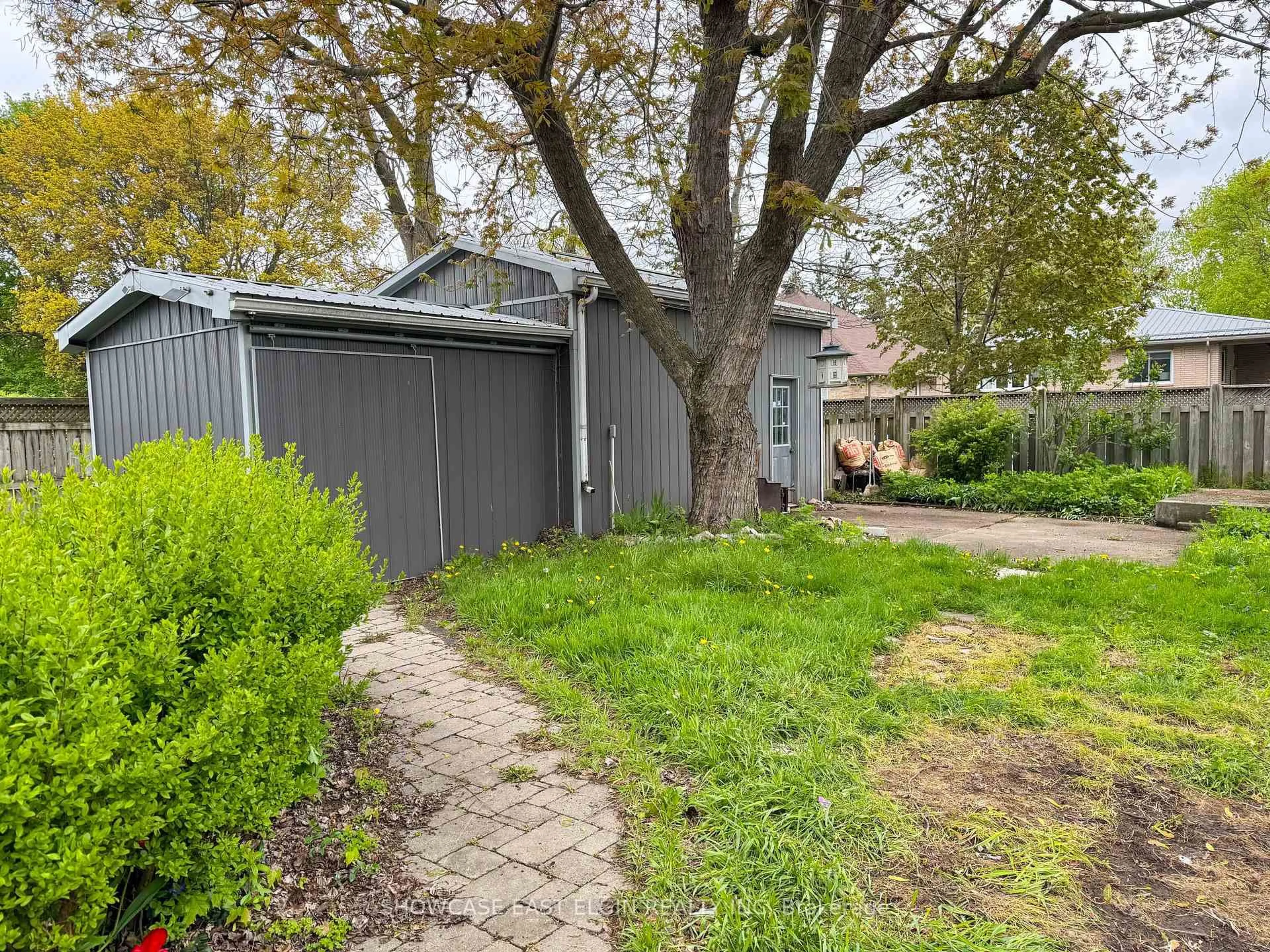 Shed for 21 Clarence St, Aylmer Ontario N5H 1T6