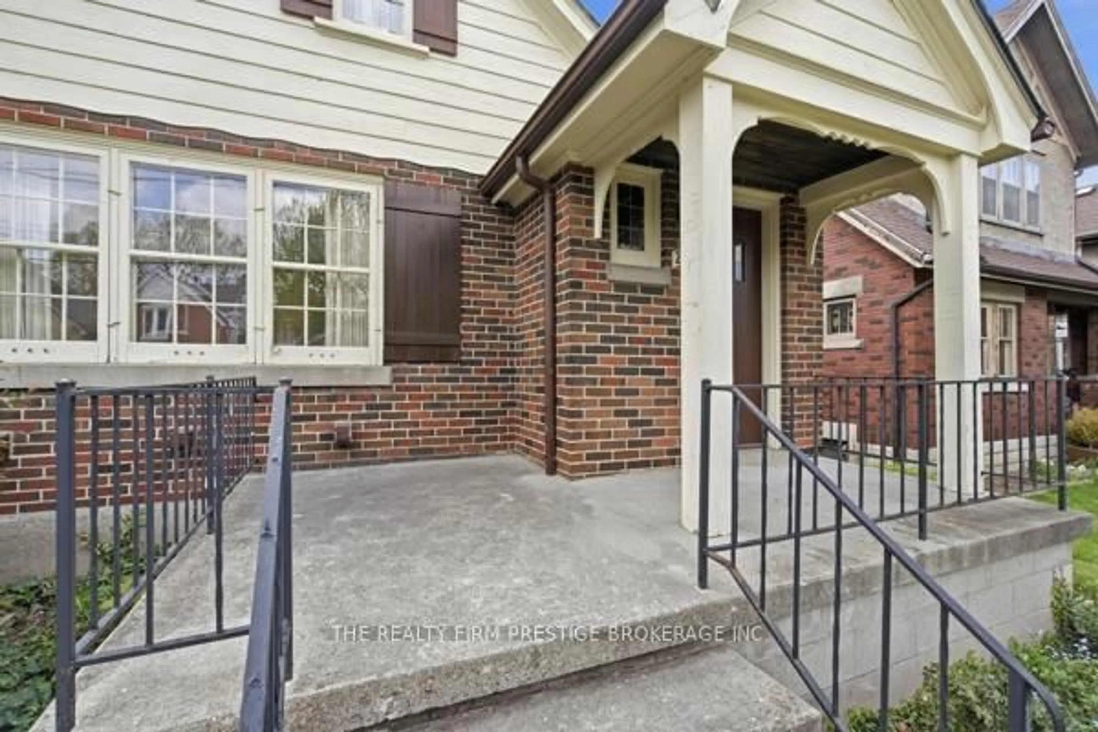 Home with brick exterior material, street for 25 Carfrae Cres, London South Ontario N6C 4A8