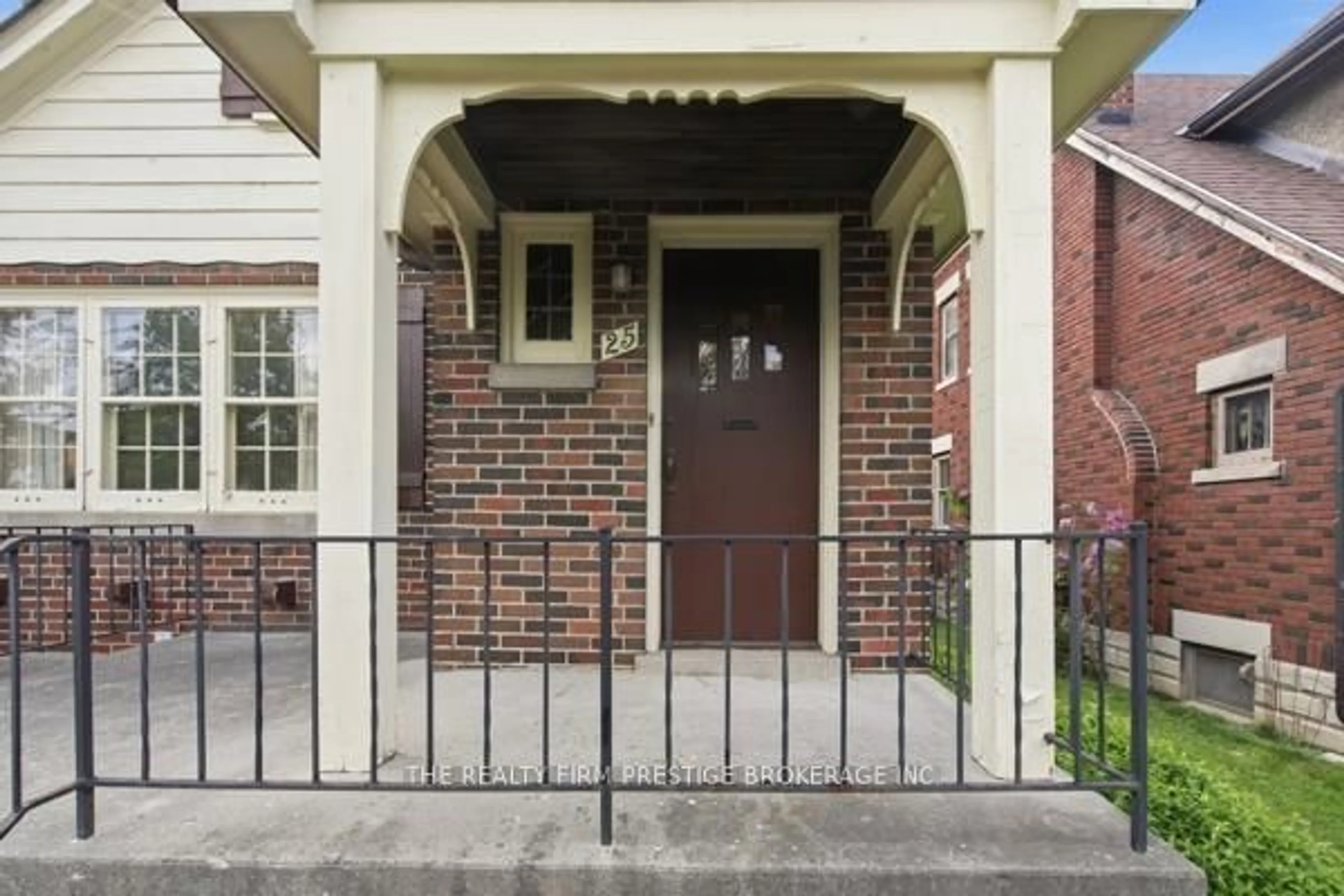 Home with brick exterior material, street for 25 Carfrae Cres, London South Ontario N6C 4A8