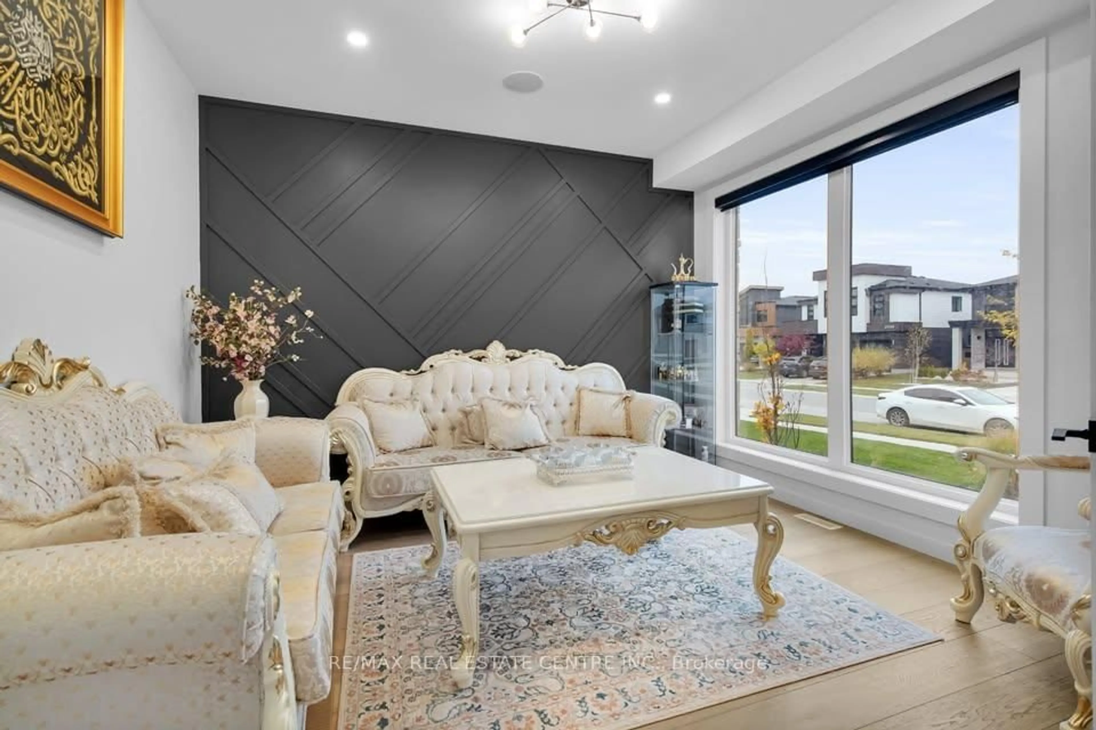 Living room with furniture, unknown for 2088 IRONWOOD Rd, London South Ontario N6K 0H8