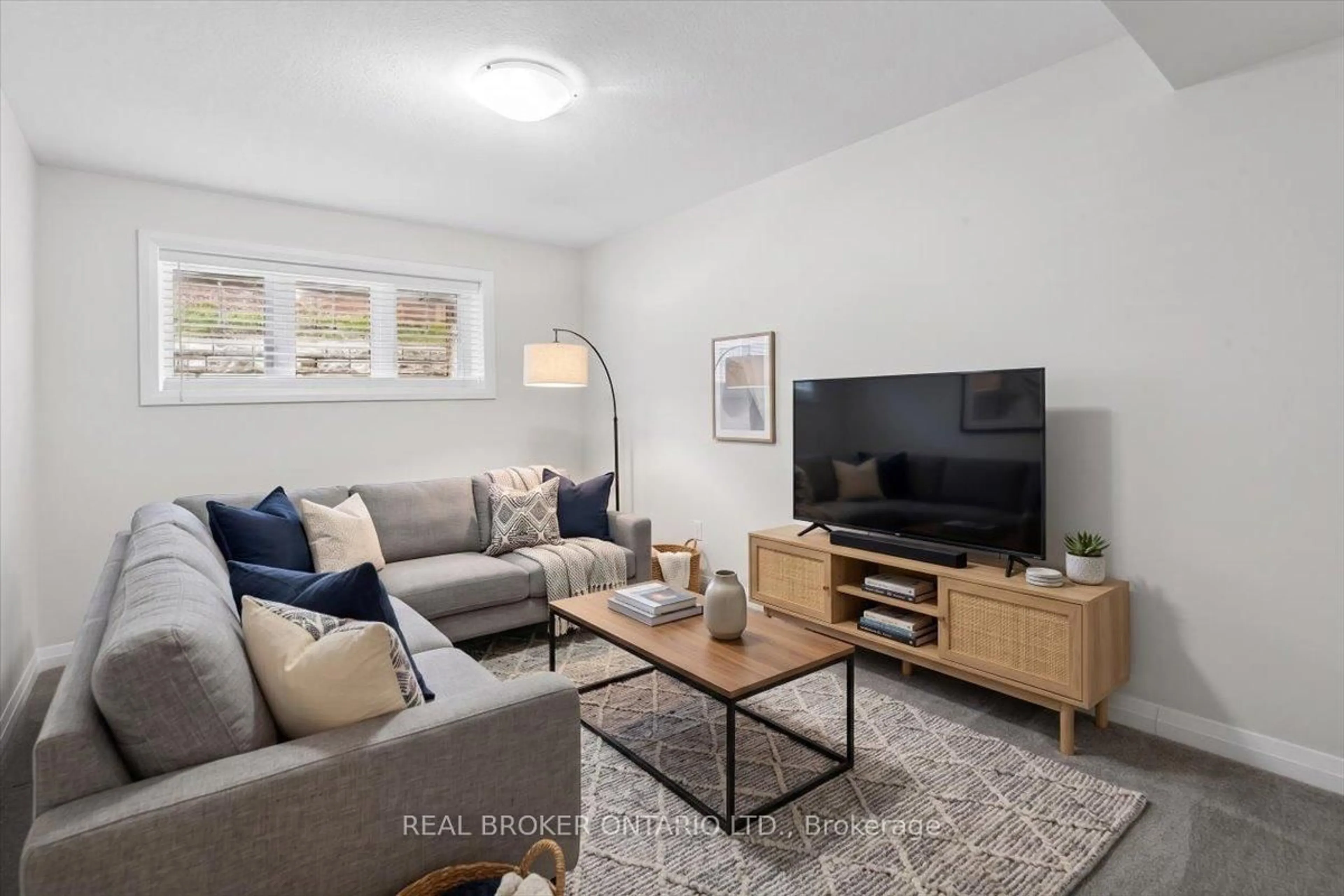Living room with furniture, unknown for 24 MORRISON Rd, Kitchener Ontario N2A 2W7