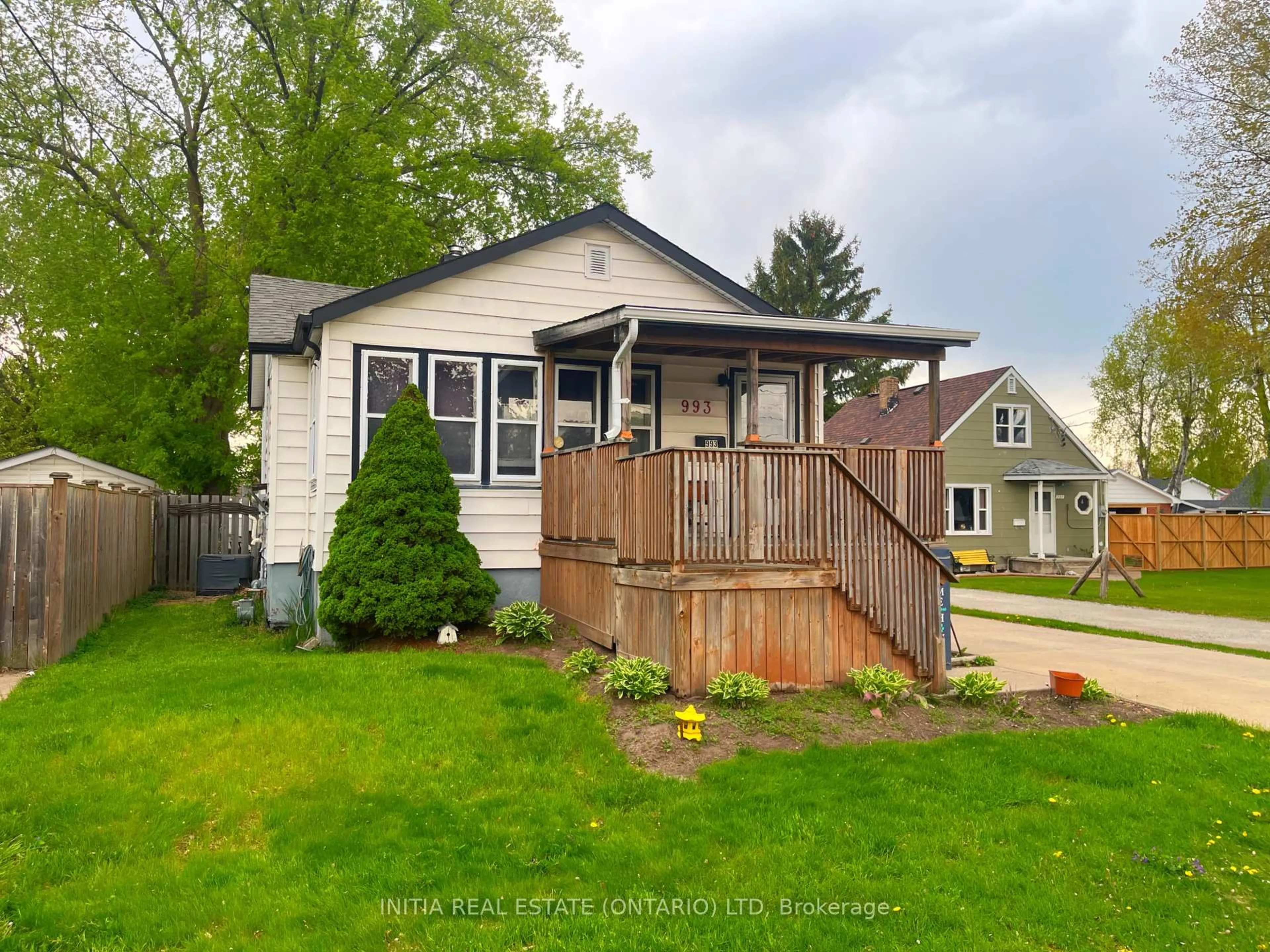 Unknown for 993 Murphy Rd, Sarnia Ontario N7S 2Y3