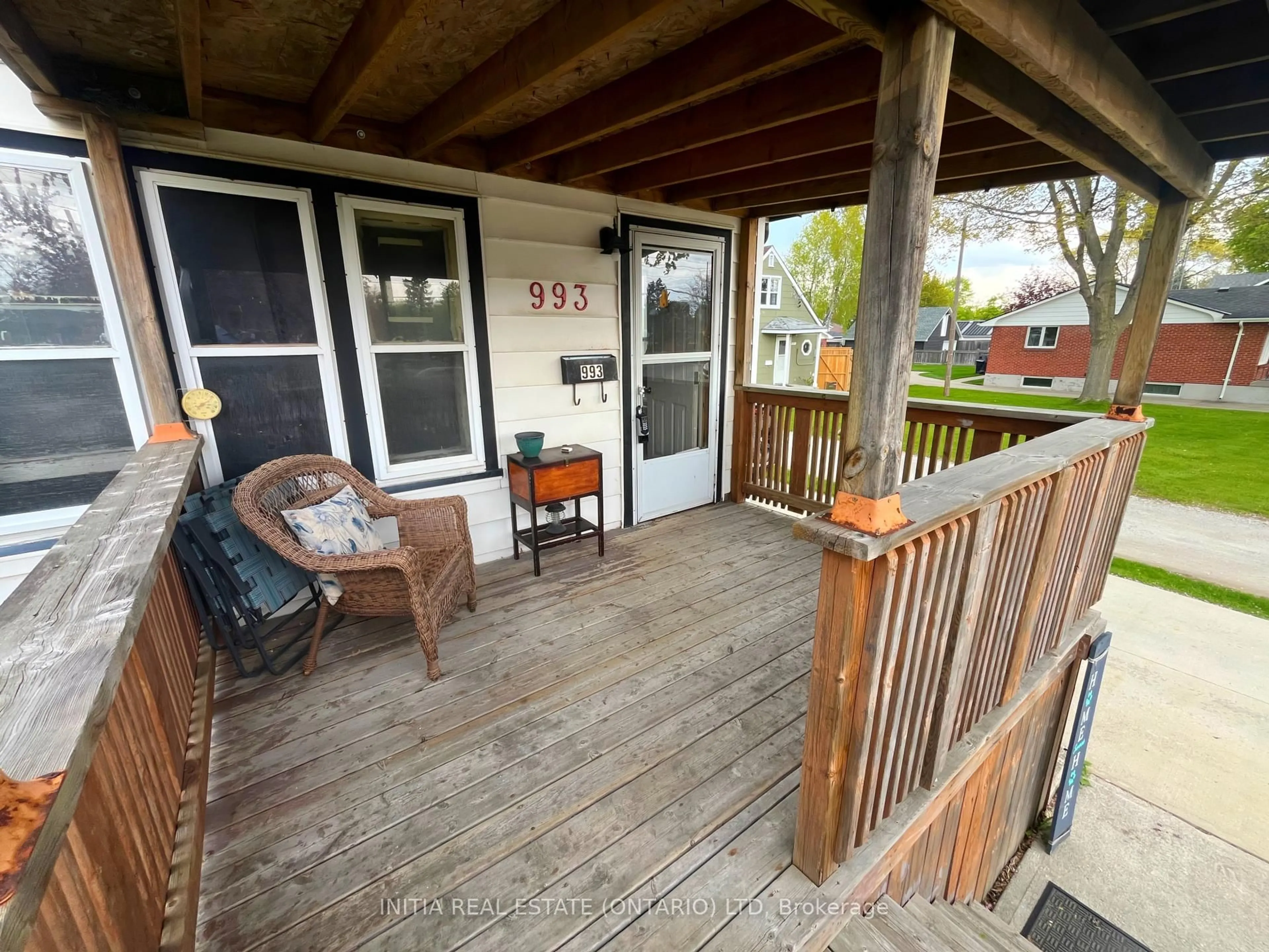 Patio, street for 993 Murphy Rd, Sarnia Ontario N7S 2Y3