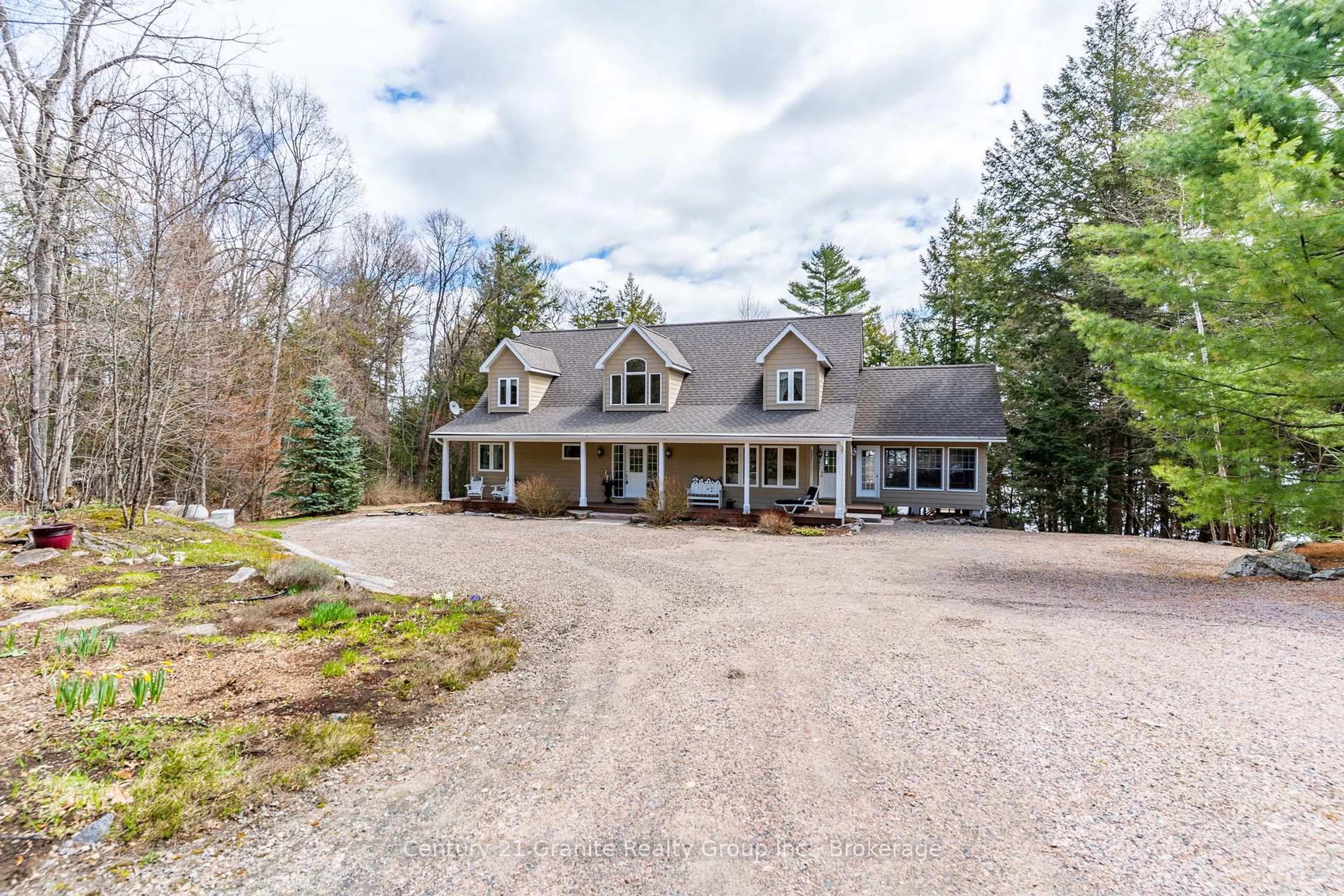 A pic from outside/outdoor area/front of a property/back of a property/a pic from drone, unknown for 3012 West Shore Rd, Dysart et al Ontario K0M 1S0