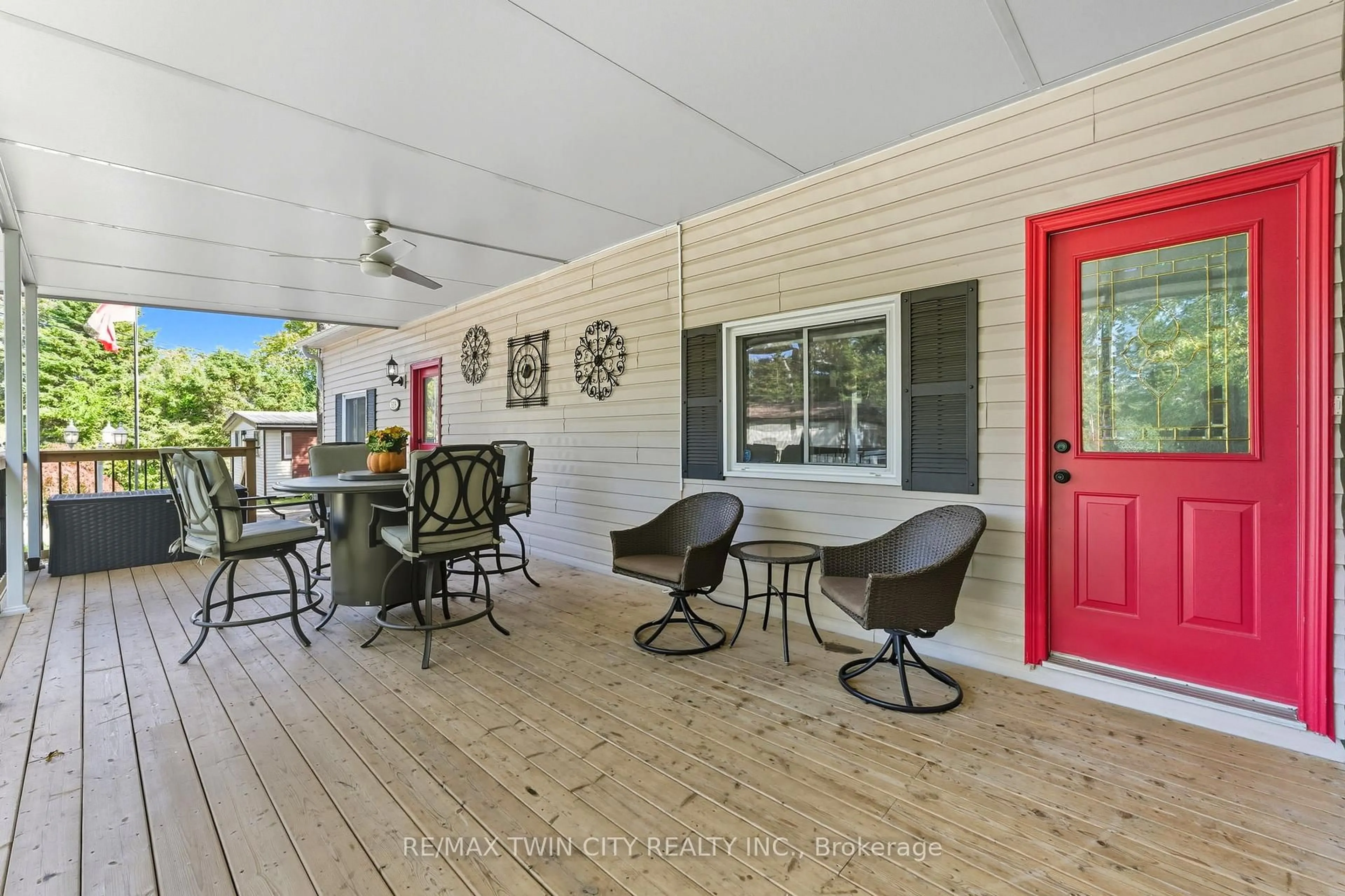 Patio, water/lake/river/ocean view for 673 BRANT WATERLOO Rd #518, North Dumfries Ontario N0B 1E0