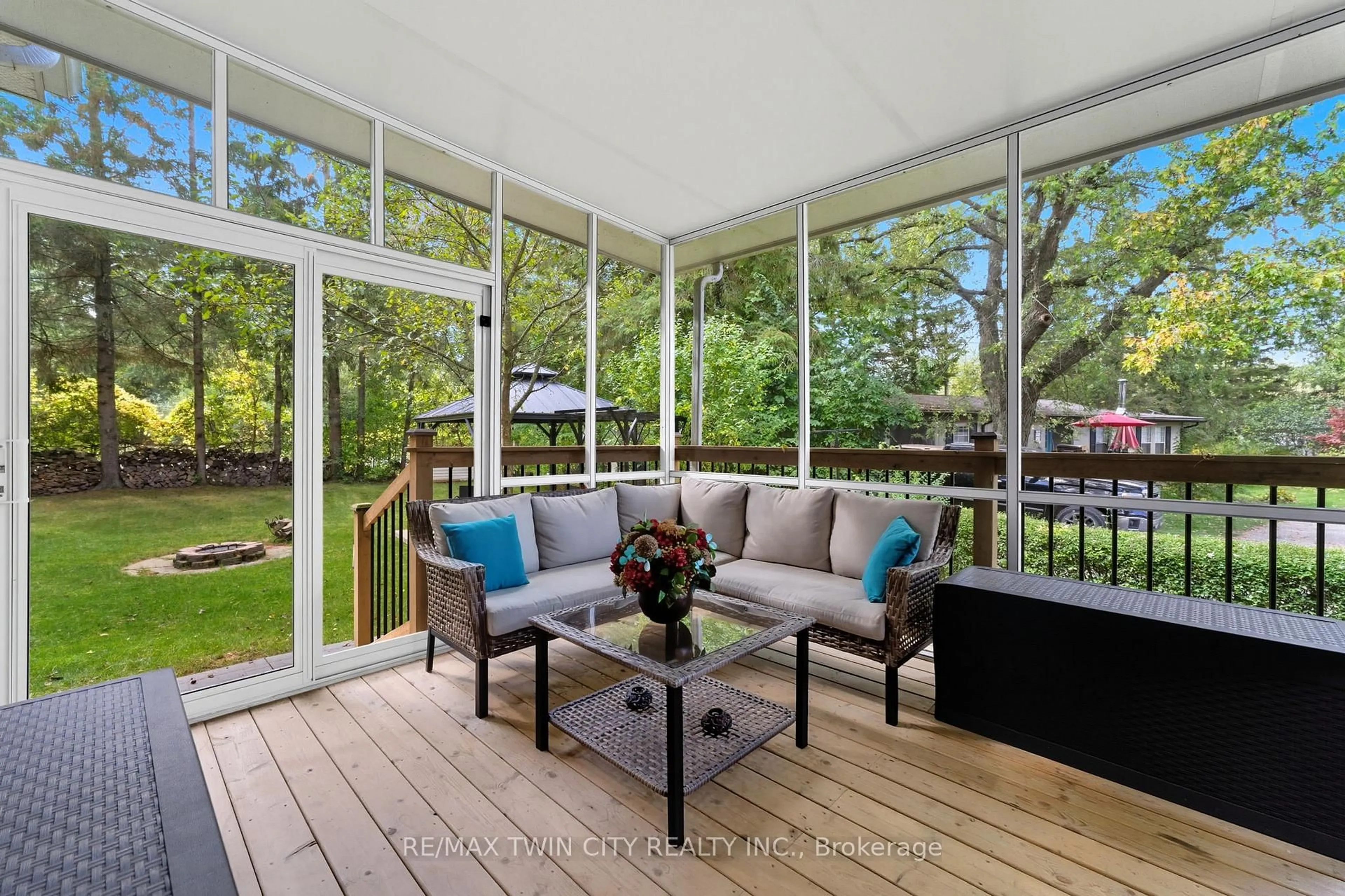 Patio, water/lake/river/ocean view for 673 BRANT WATERLOO Rd #518, North Dumfries Ontario N0B 1E0