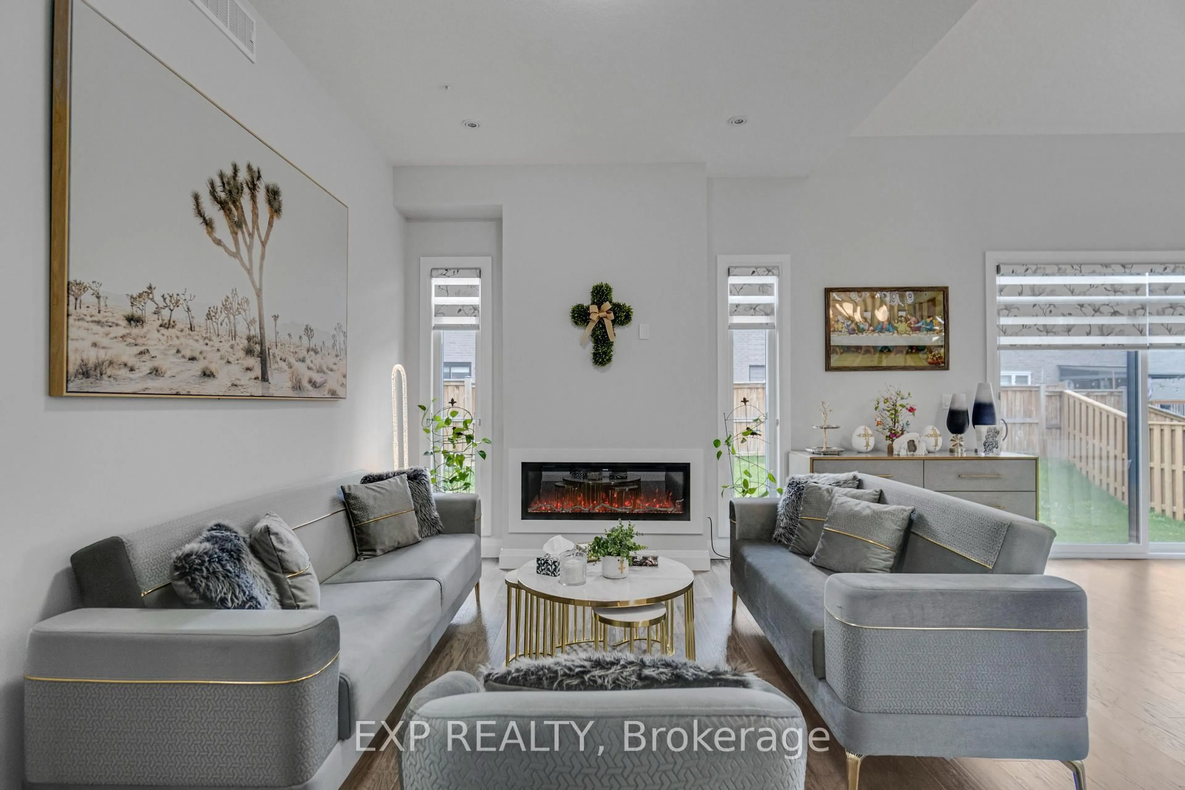 Living room with furniture, ceramic/tile floor for 923 STONECLIFFE Walk #5, Kitchener Ontario N2P 0K5