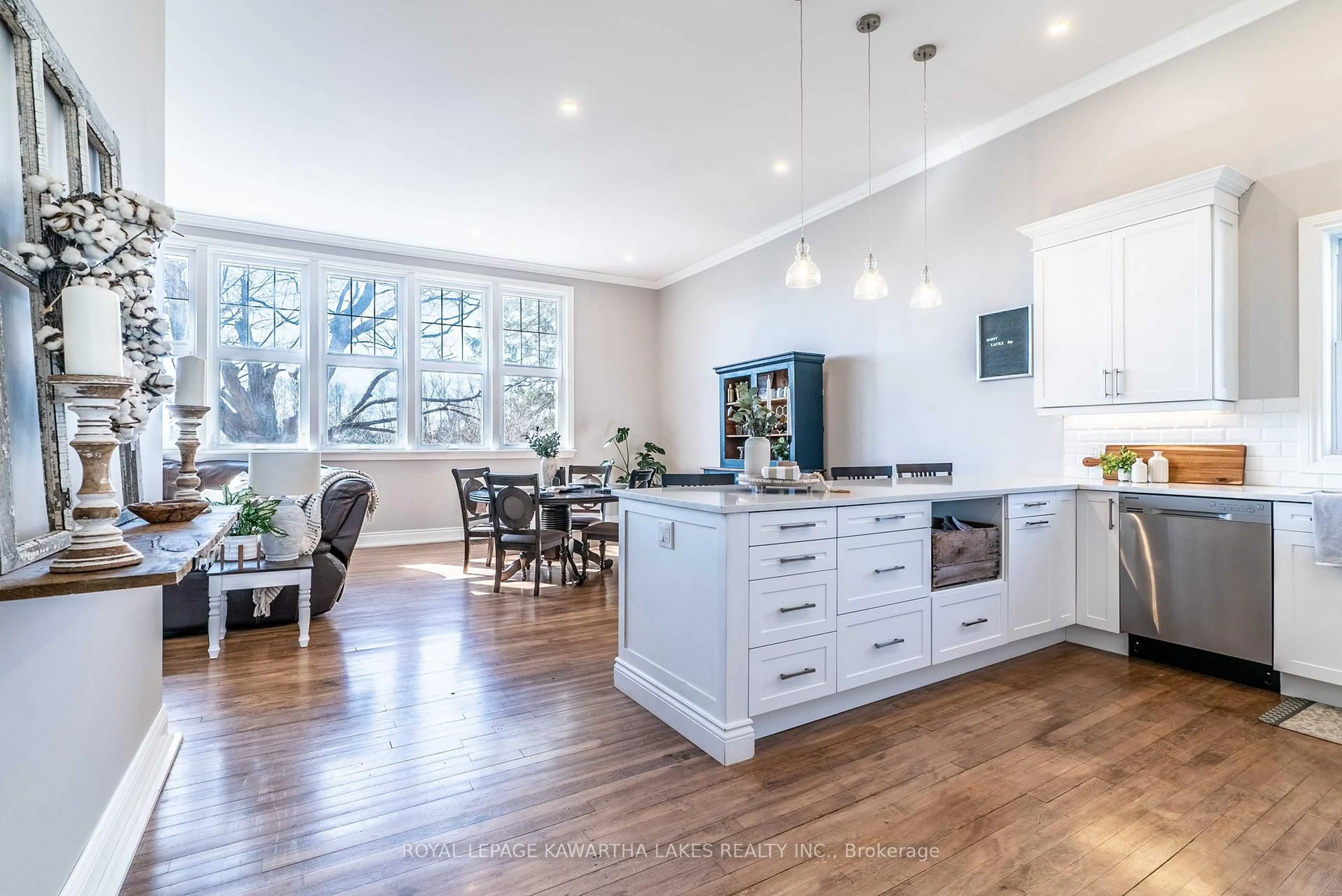 Open concept kitchen, unknown for 5393 35 Highway, Kawartha Lakes Ontario K0M 1N0