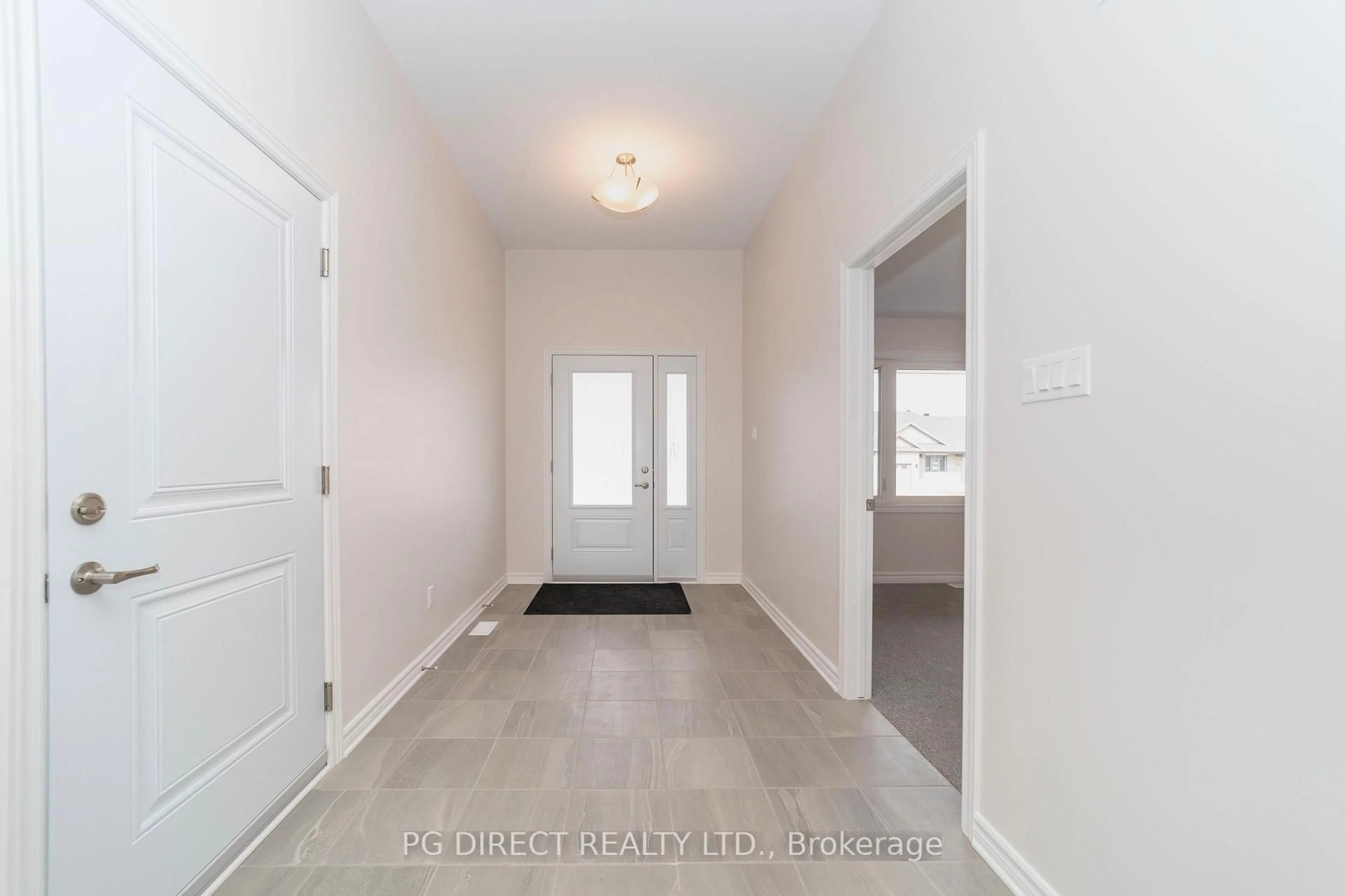 Indoor entryway for 2 Yade Rd, Arnprior Ontario K7S 0H9
