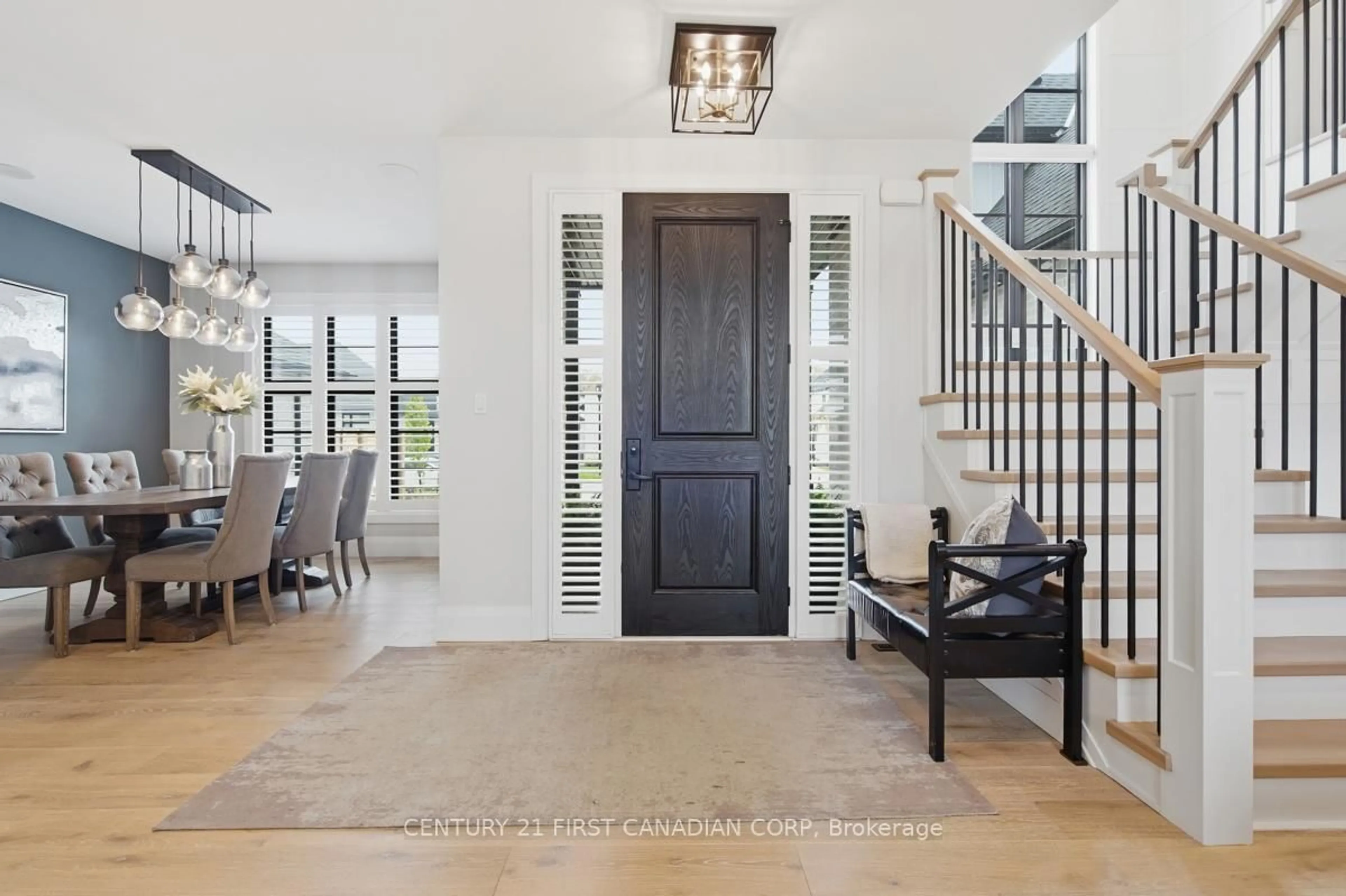 Indoor entryway for 1729 Upper West Ave, London South Ontario N6K 0J2