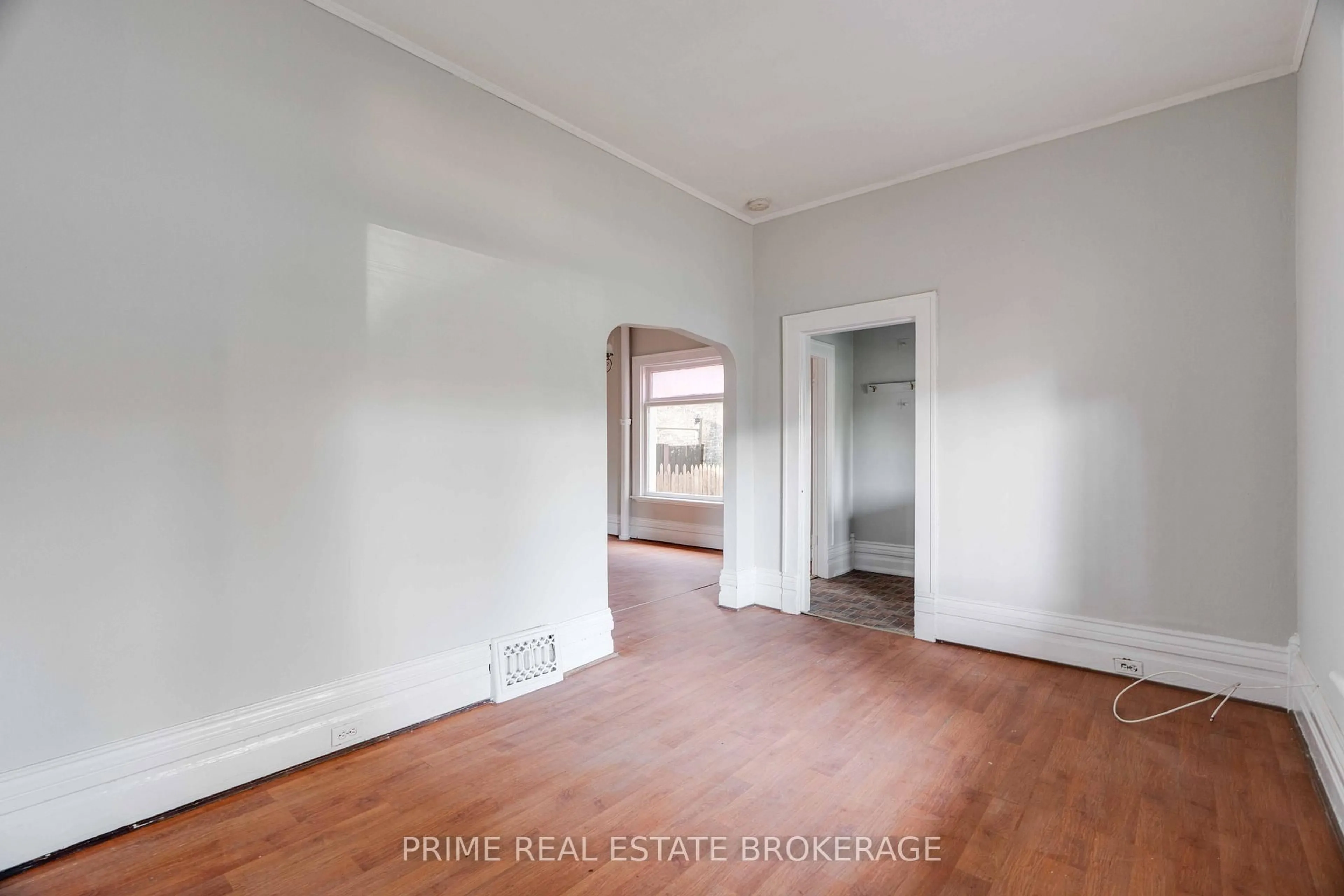 A pic of a room for 7 Marmora St, London East Ontario N5Z 1Z4
