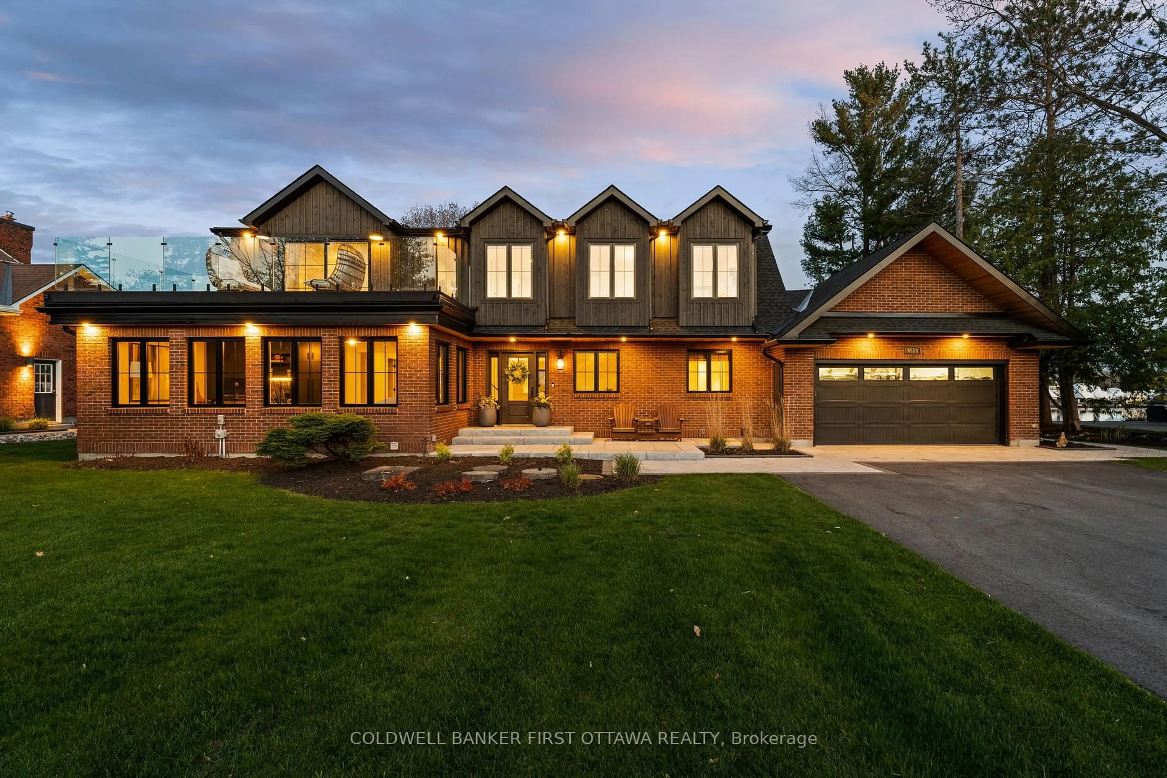 Home with brick exterior material, unknown for 6619 Marina Dr, Manotick Ontario K4M 1B3