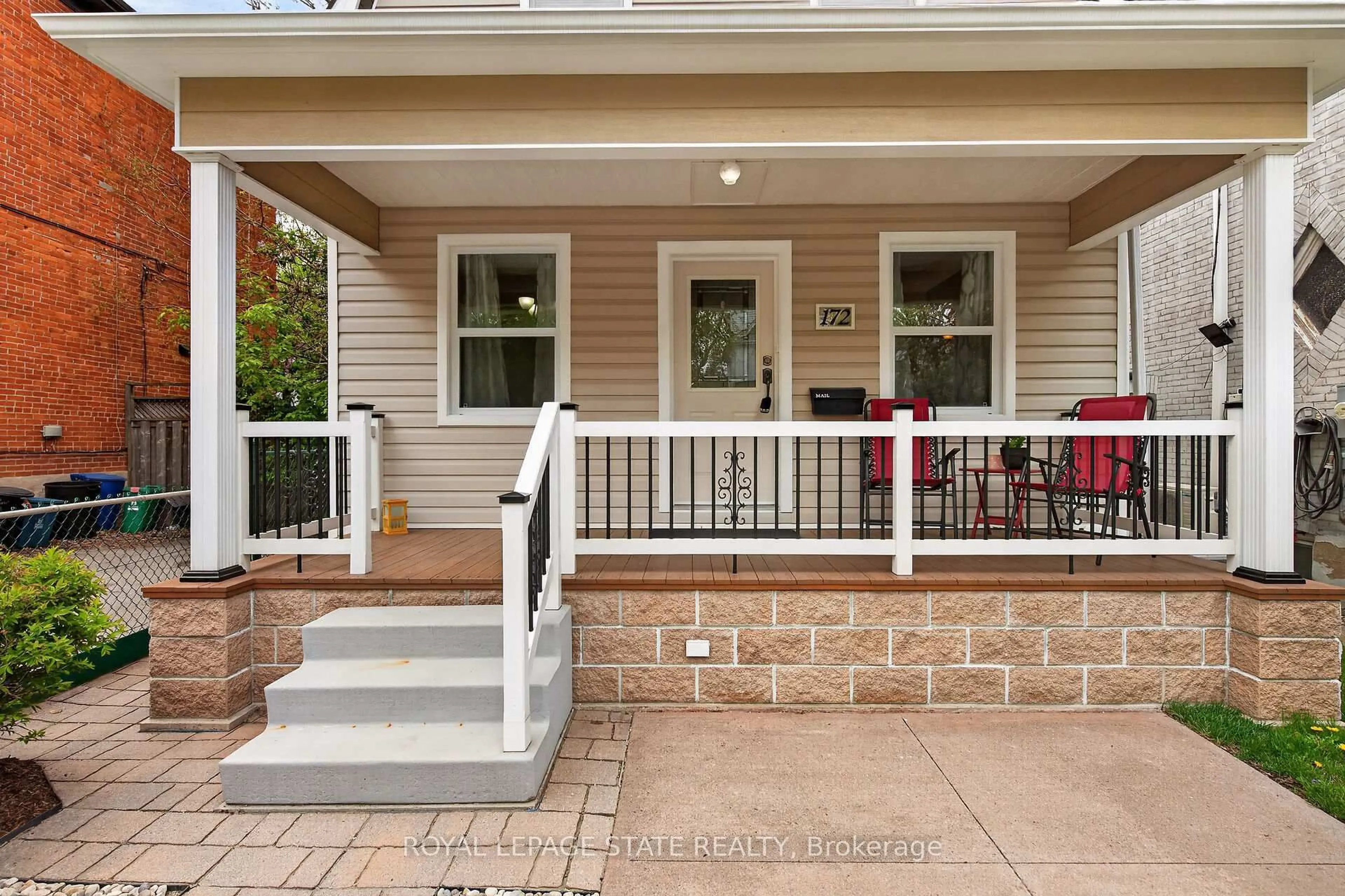 Home with brick exterior material, street for 172 Prospect St, Hamilton Ontario L8M 2Z4