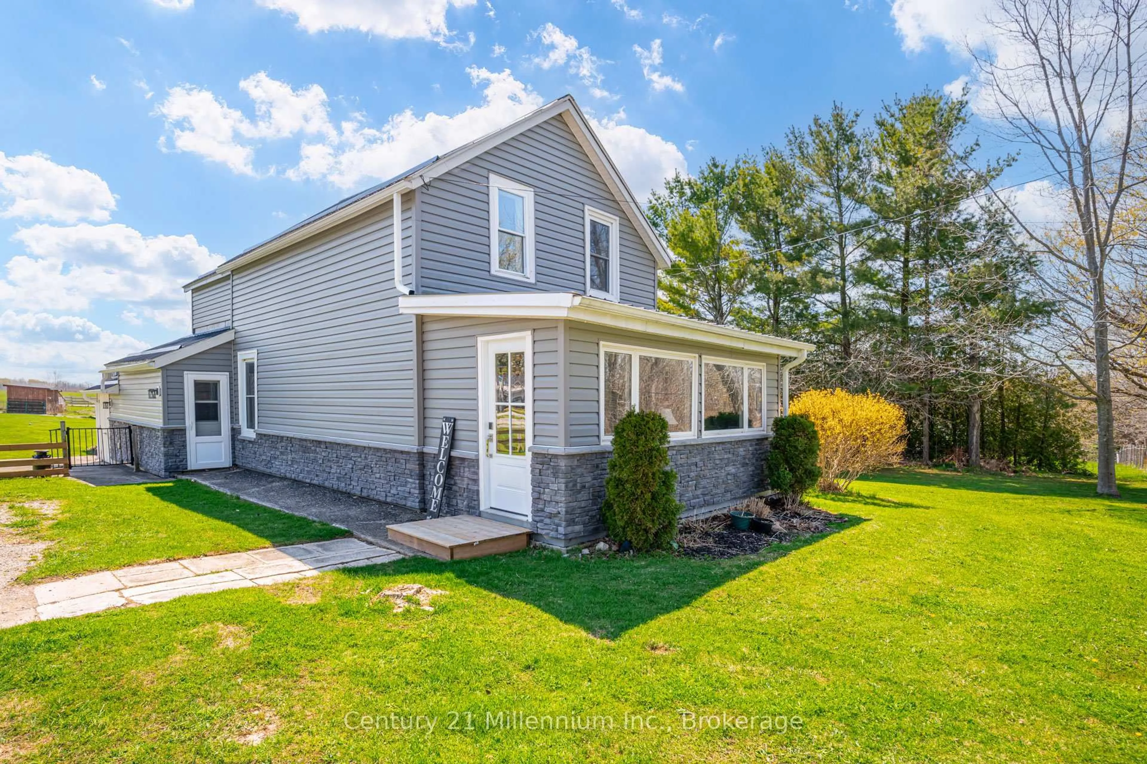 Home with vinyl exterior material, street for 441090 Elm St, Georgian Bluffs Ontario N0H 2T0