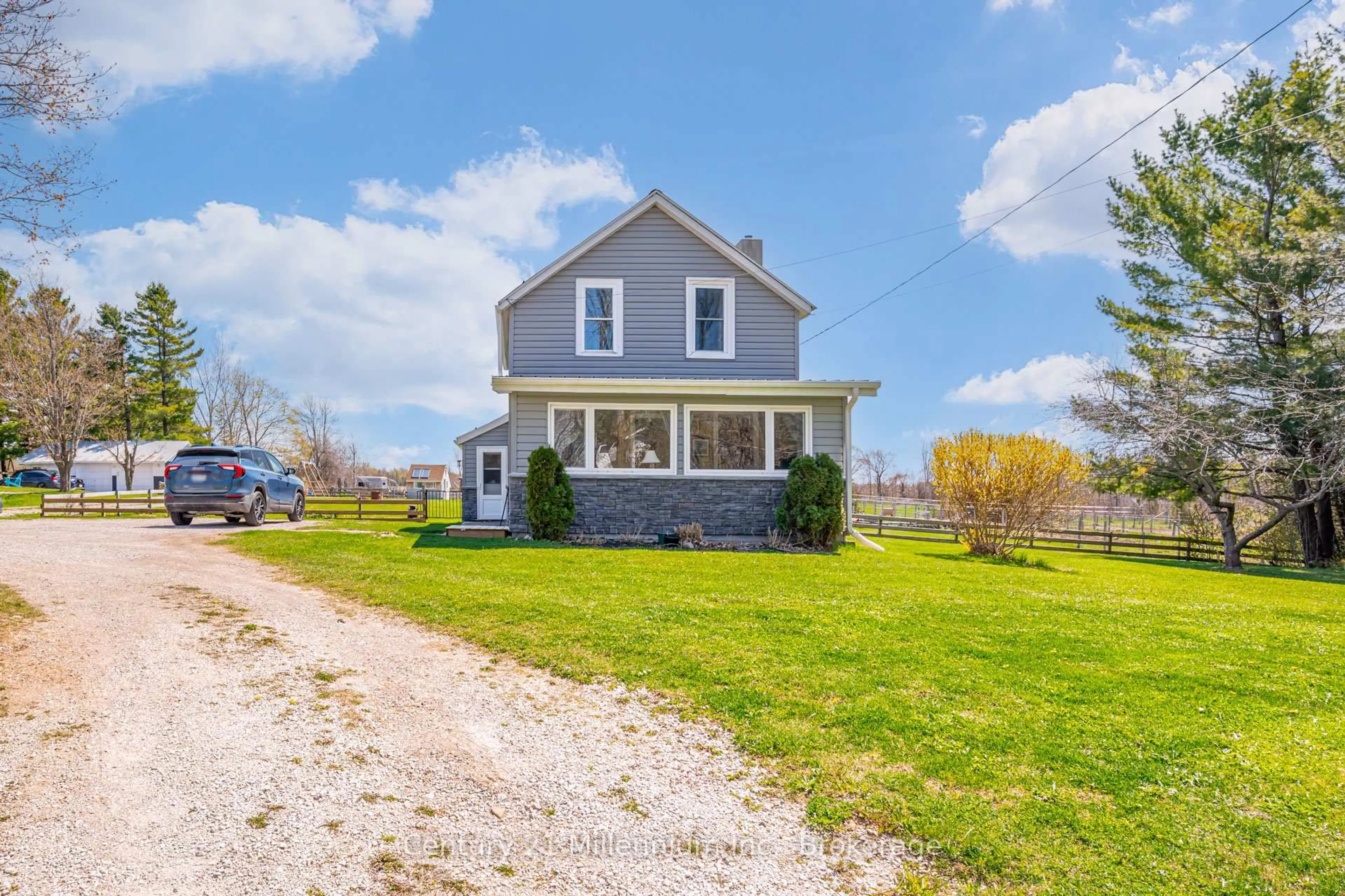 A pic from outside/outdoor area/front of a property/back of a property/a pic from drone, street for 441090 Elm St, Georgian Bluffs Ontario N0H 2T0