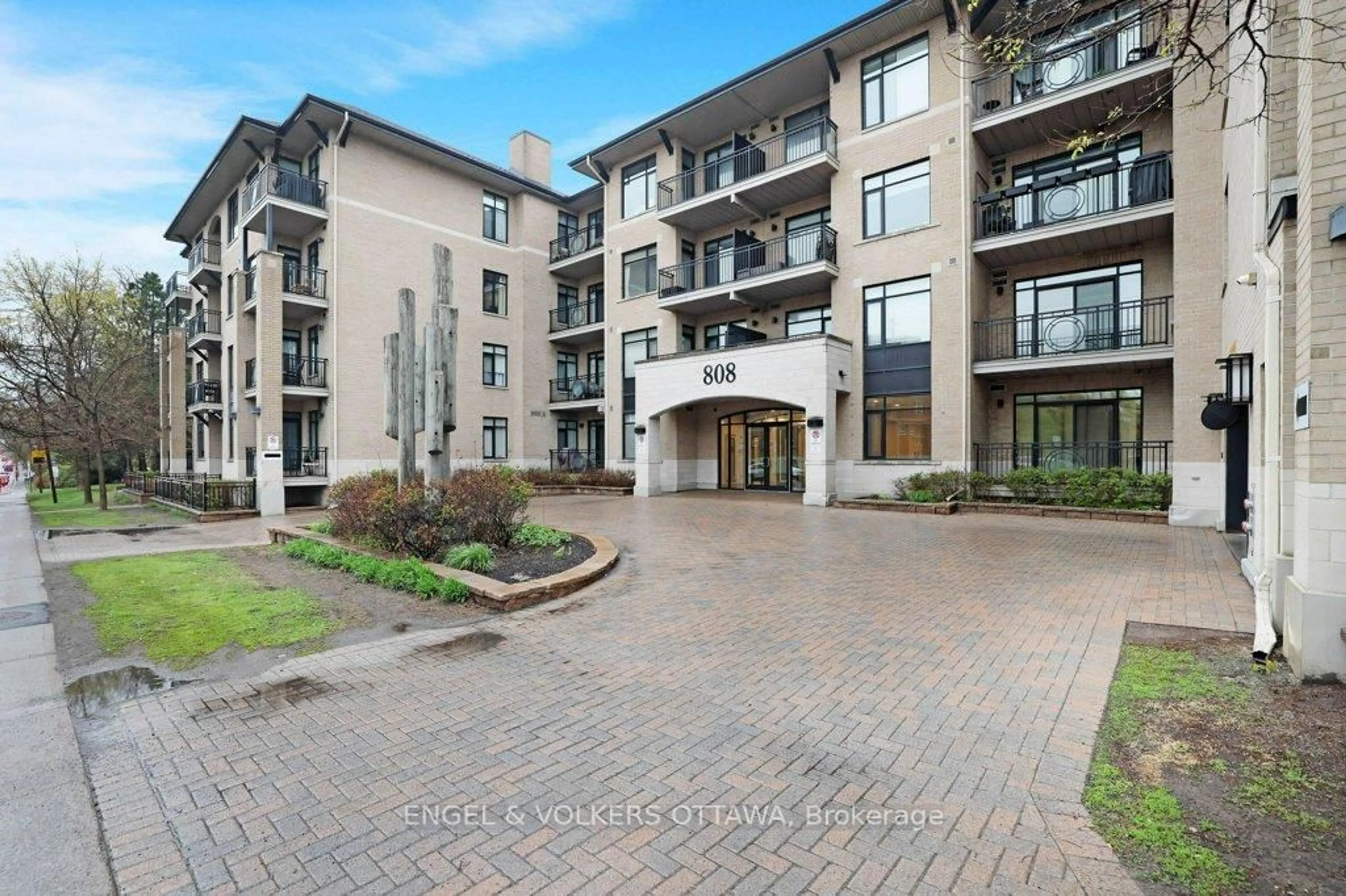 A pic from outside/outdoor area/front of a property/back of a property/a pic from drone, unknown for 808 Bronson Ave #209, Ottawa Ontario K1S 5A4