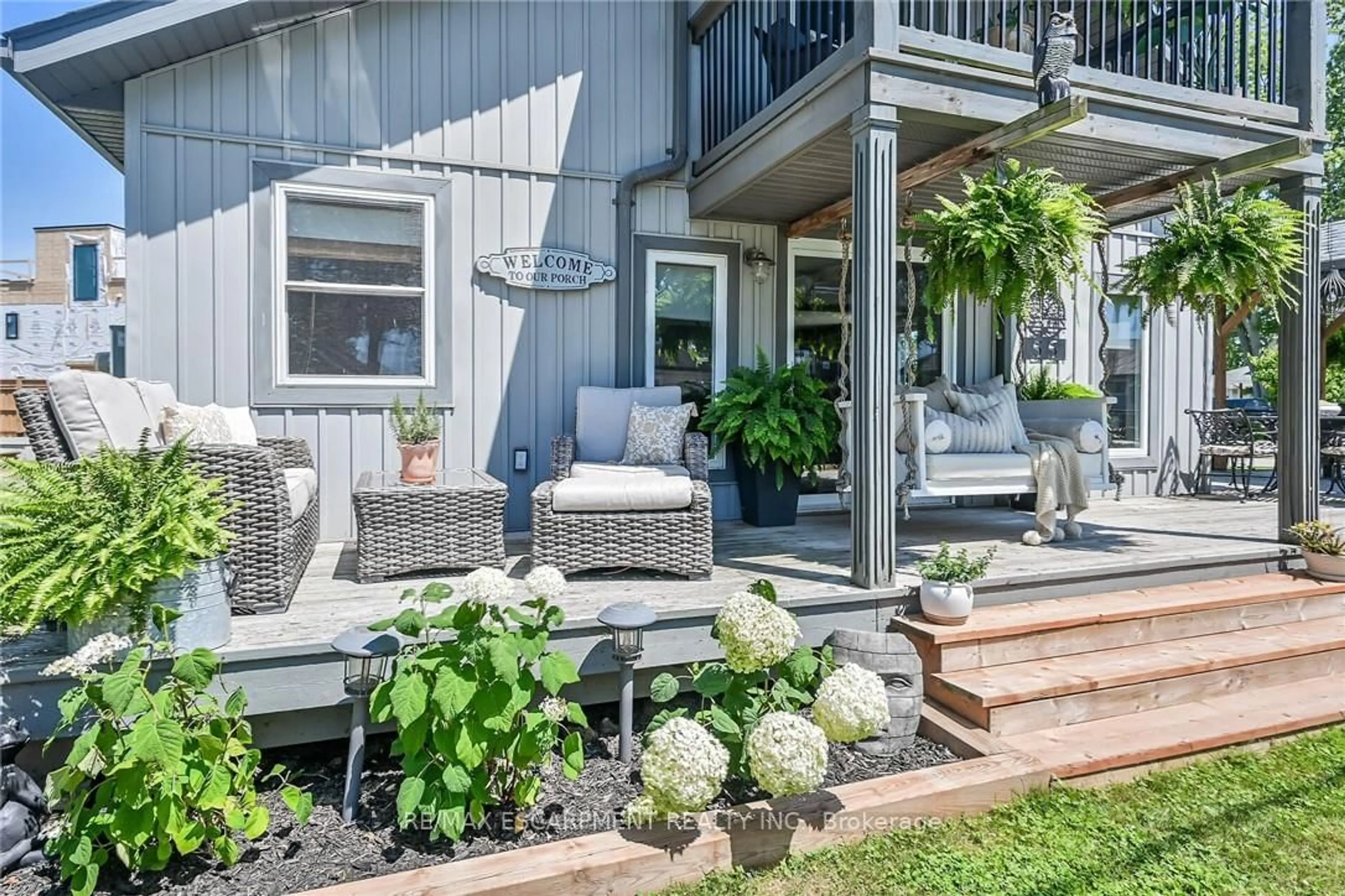 Patio, street for 55 Lakeside Dr, Haldimand Ontario N0A 1L0