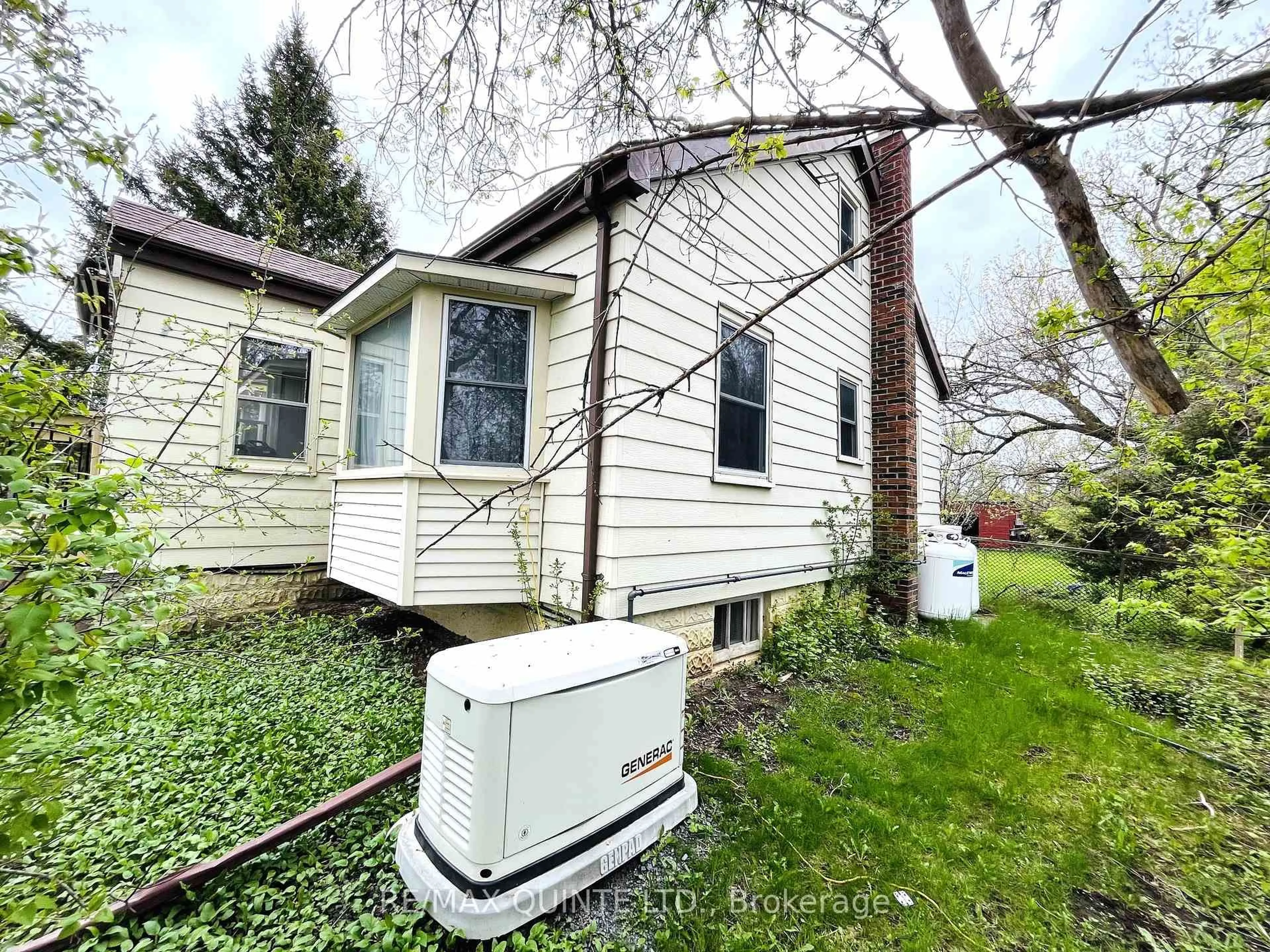 Home with vinyl exterior material, street for 4336 Old Highway 2, Belleville Ontario K8N 4Z4