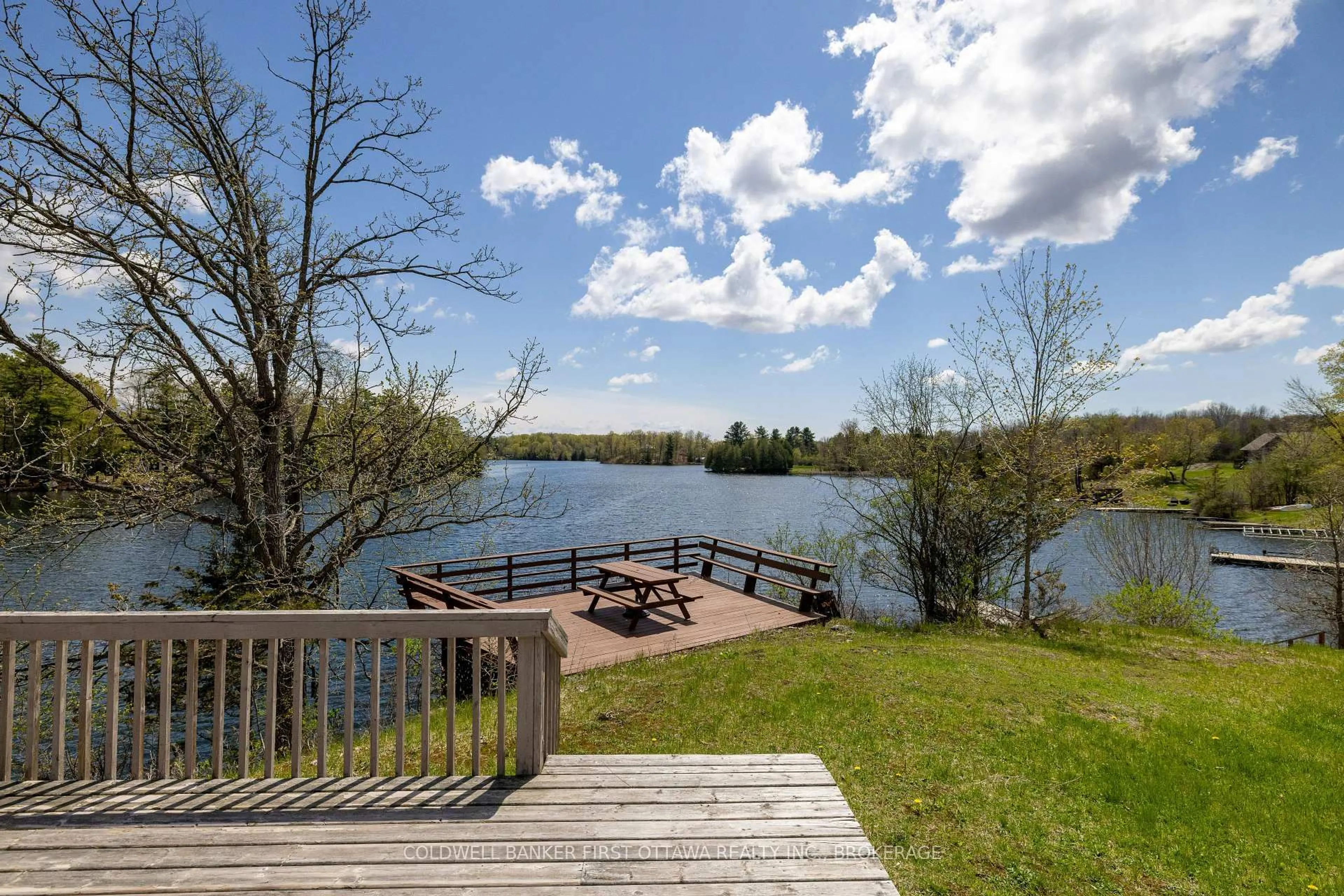 Patio, water/lake/river/ocean view for 817 Klon Lane, Leeds and the Thousand Islands Ontario K0H 2N0